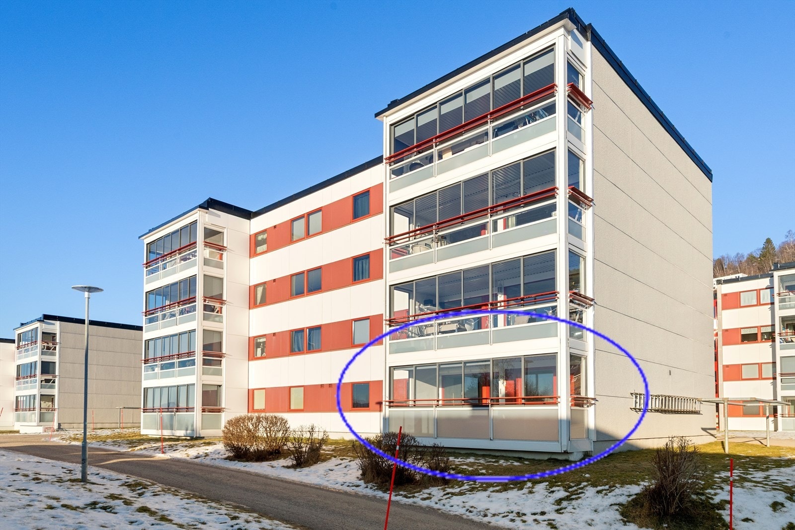 Stor, sydvendt 2-roms leilighet med innglasset balkong i Berg borettslag! Galleribilde