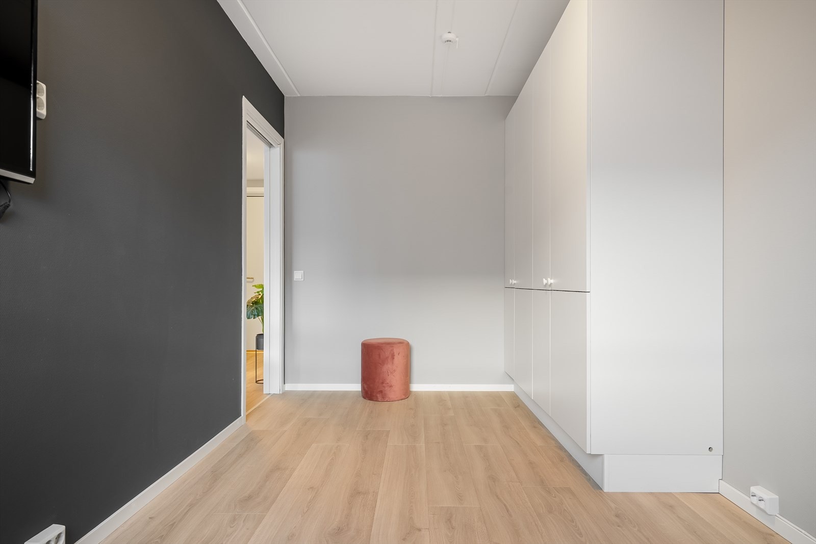 Godt med garderobeskap Galleribilde