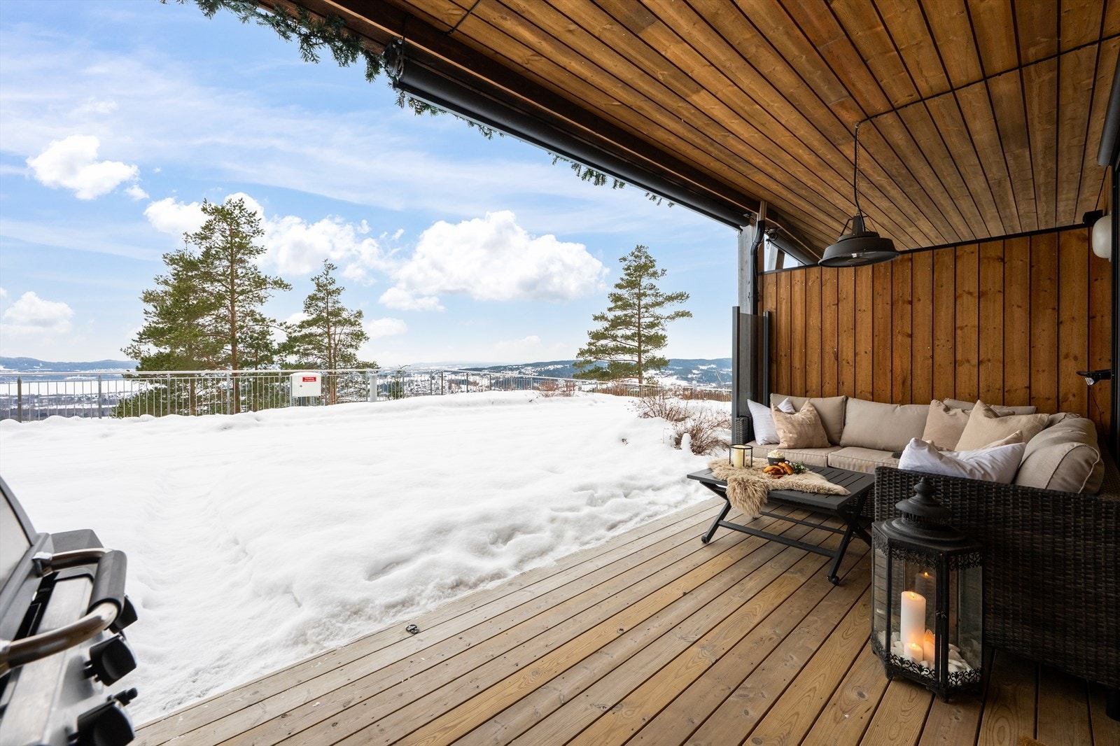 Terrassen er på ca. 12 kvm. Galleribilde