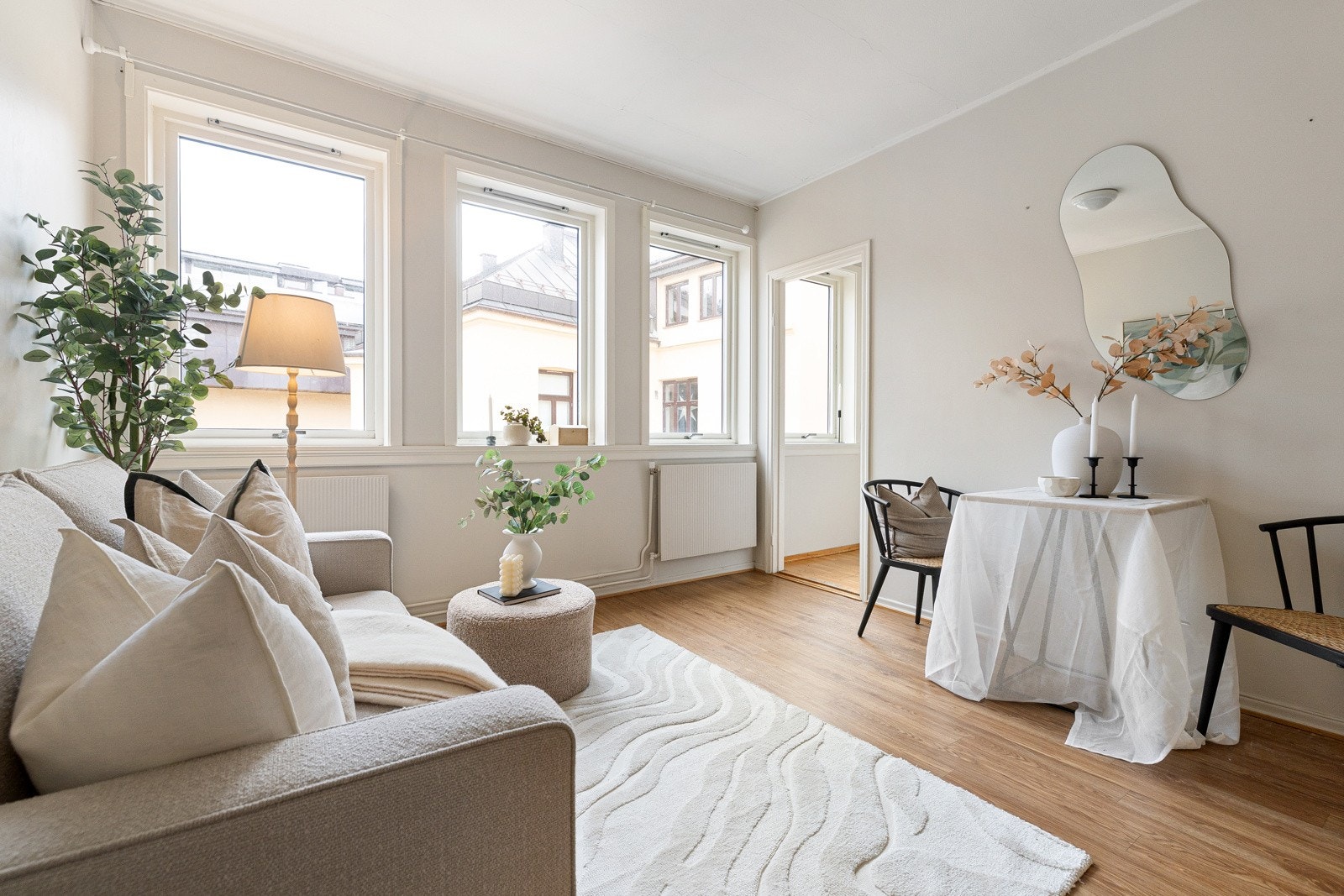 En sjarmerende, høyt og fritt beliggende leilighet i 5.etasje Galleribilde