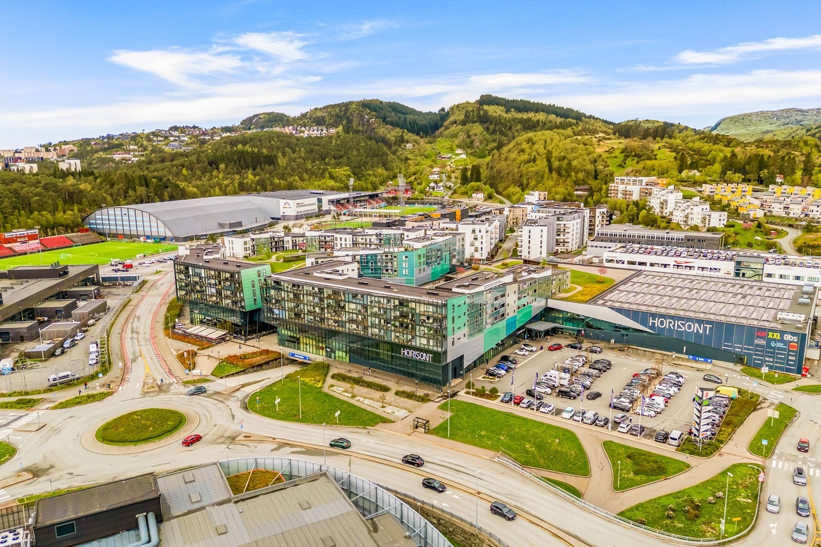 Via snarvei langs Midtbygda behandlingssenter kommer du også raskt til Myrdal og Åsane Arena, kulturhuset, Horisont m.m. Galleribilde