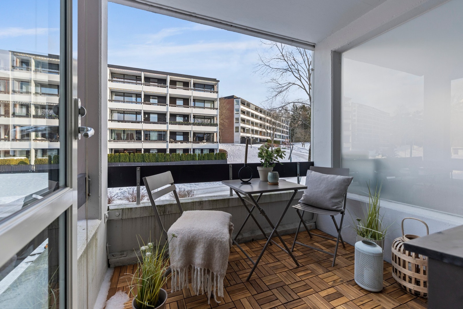 Utgang til boligens andre balkong. Galleribilde