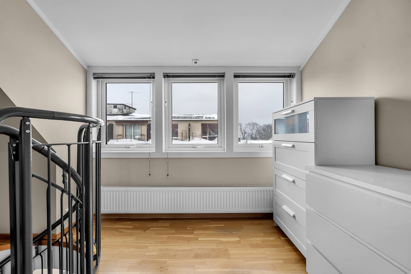 - Her er det plass til å kunne plassere en sofa eller annet møblement - Galleribilde