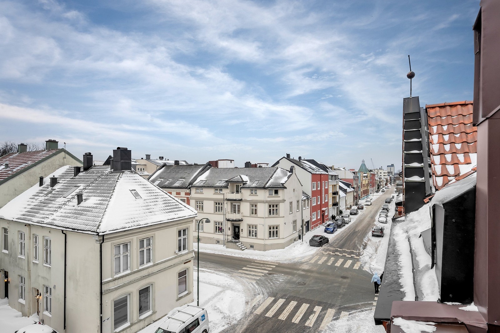 - Fin byutsikt fra balkongen - Galleribilde