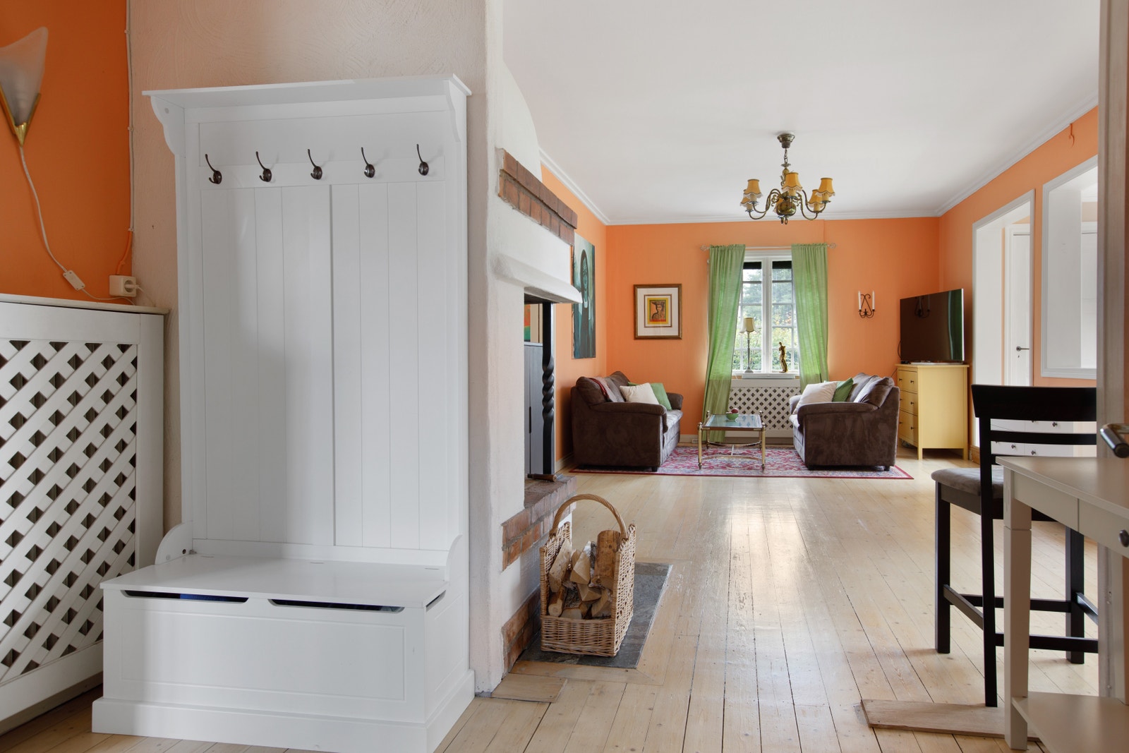 Vardagsrummet från hallen Galleribilde