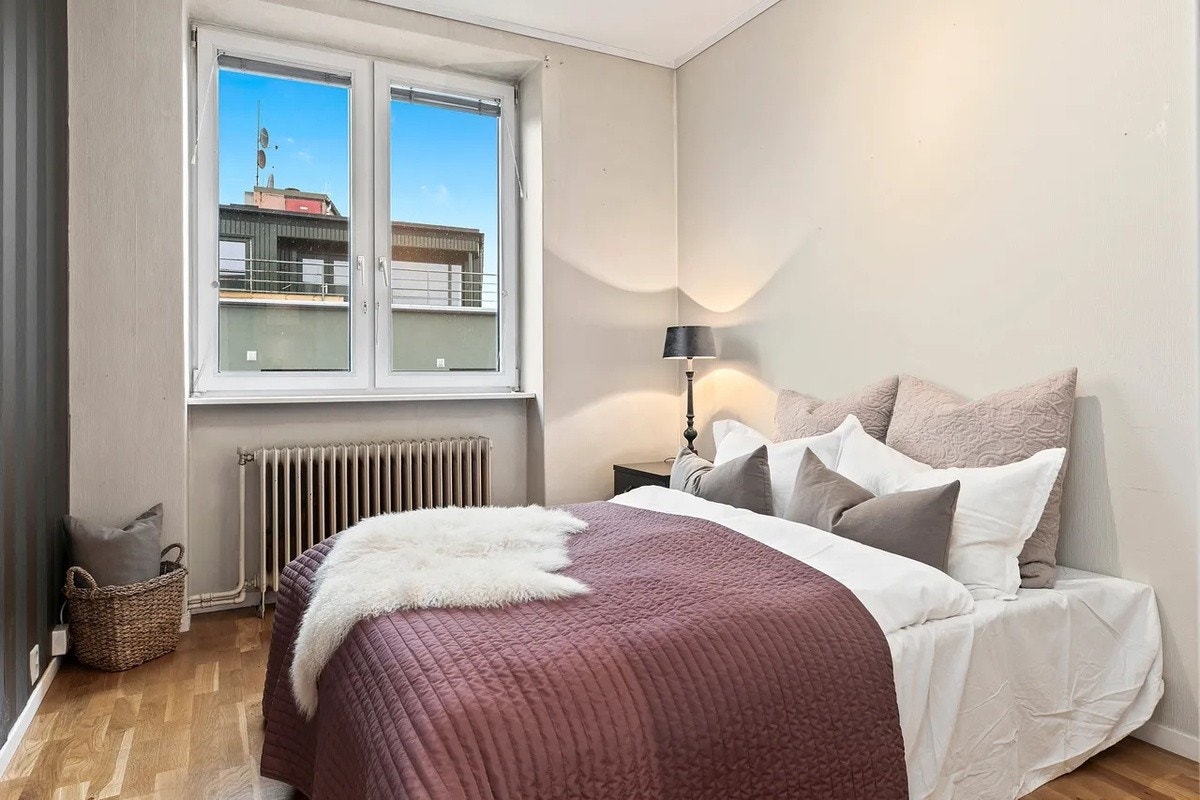 Alle soverom har fått nye romløsninger etter oppussing se plantegningen. Galleribilde