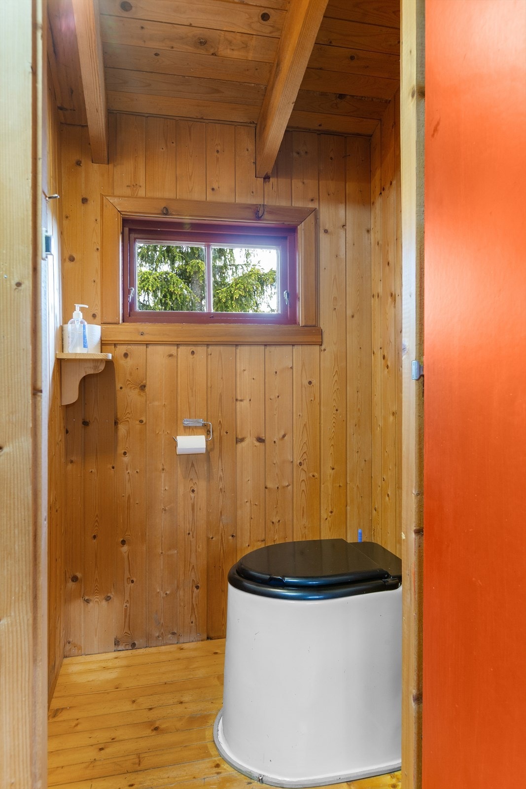 Eget dorom med snurredass. Galleribilde