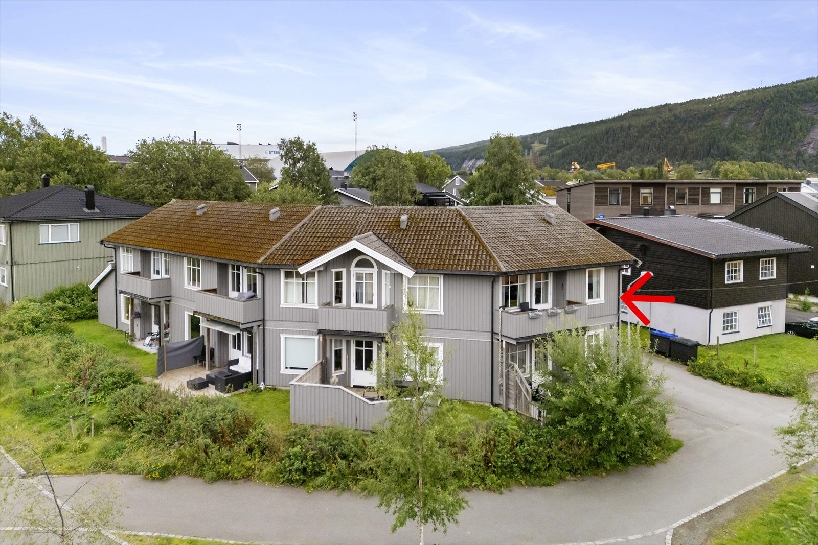 Totalpris inkludert fellesgjeld kr. 2 172 031- månedlige felleskostnader kr. 6 842 - perfekt for førstegangskjøpere, enslige eller studenter. Galleribilde