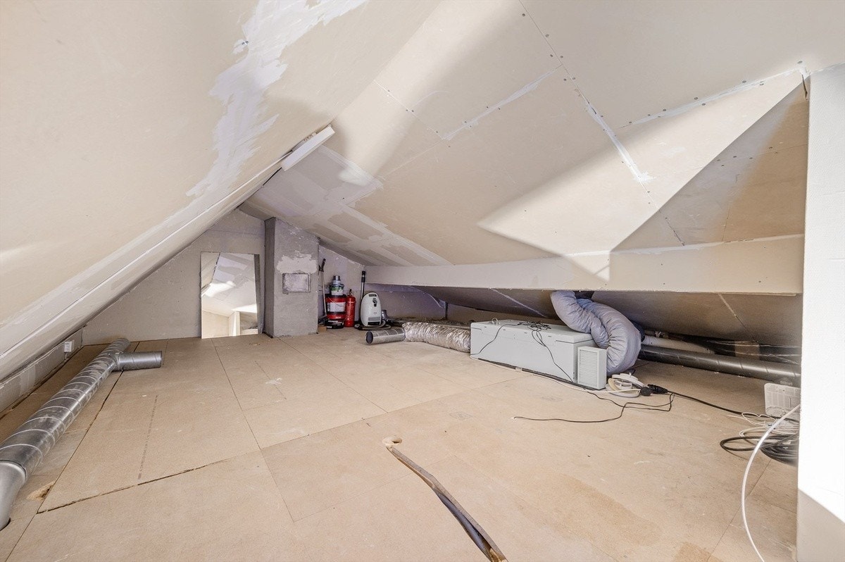 Loft, rikelig med lagringsplass. Galleribilde