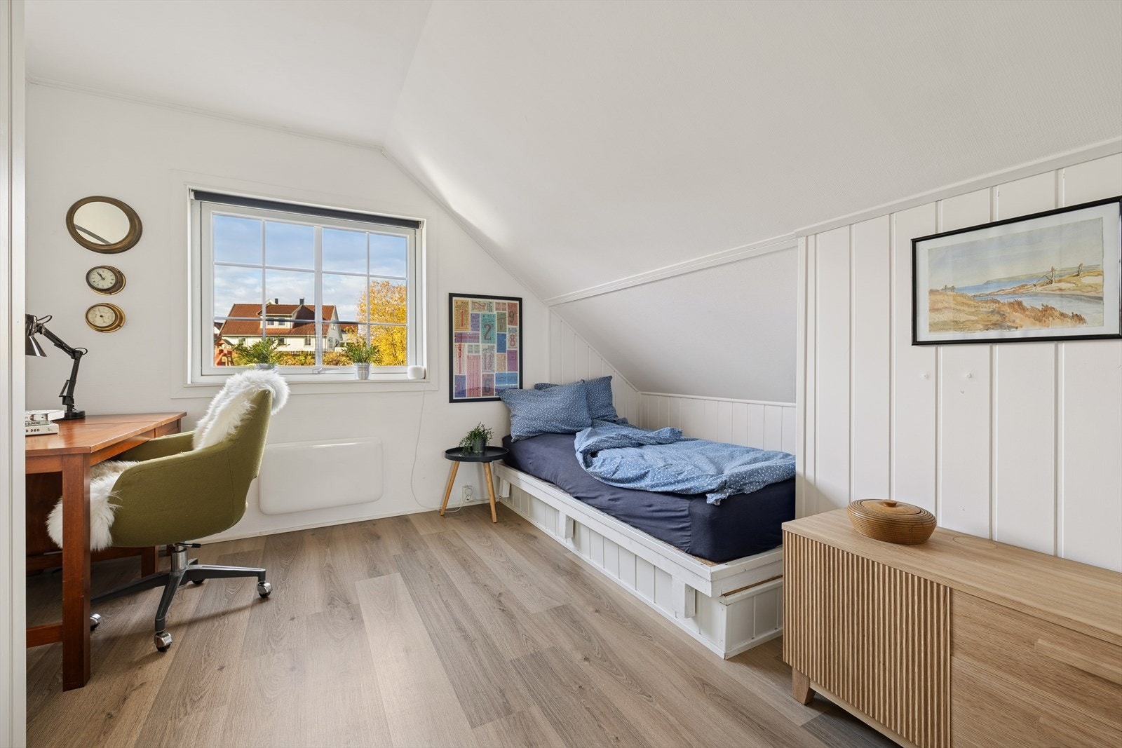 Boligen byr på tre gode soverom i andre etasje. Galleribilde