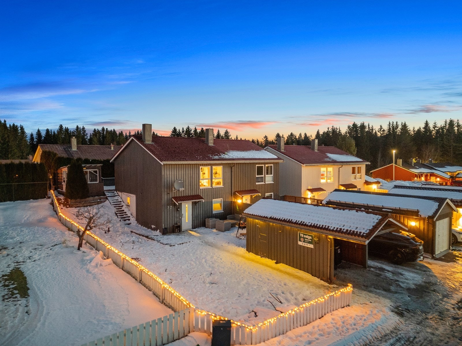 Heimdal Eiendomsmegling v/ Andreas Aakerli har gleden av å presentere Koieflata 32! Foto: Interiørfoto v/ Jon Kristian Haukdal. Galleribilde