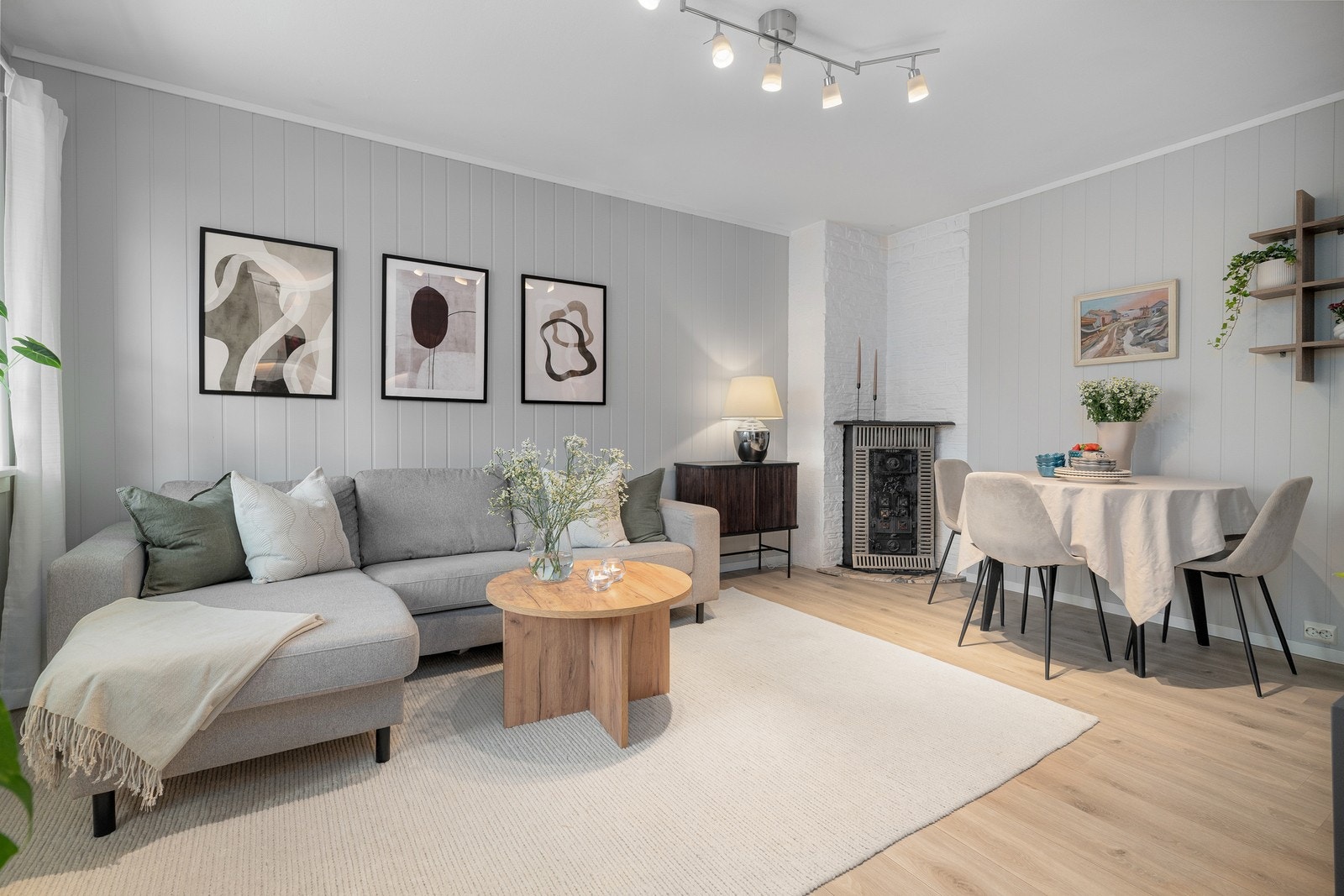 Det er mulighet for å leie parkering gjennom borettslaget. Galleribilde