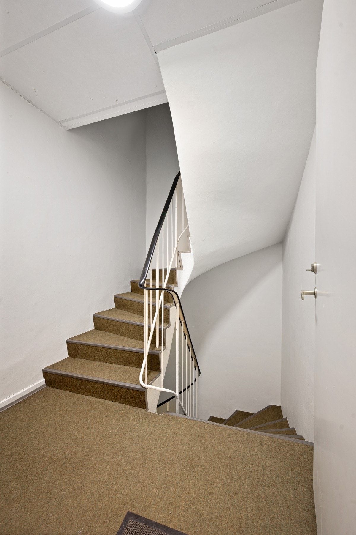 Felles trappegang 2. etasje Galleribilde