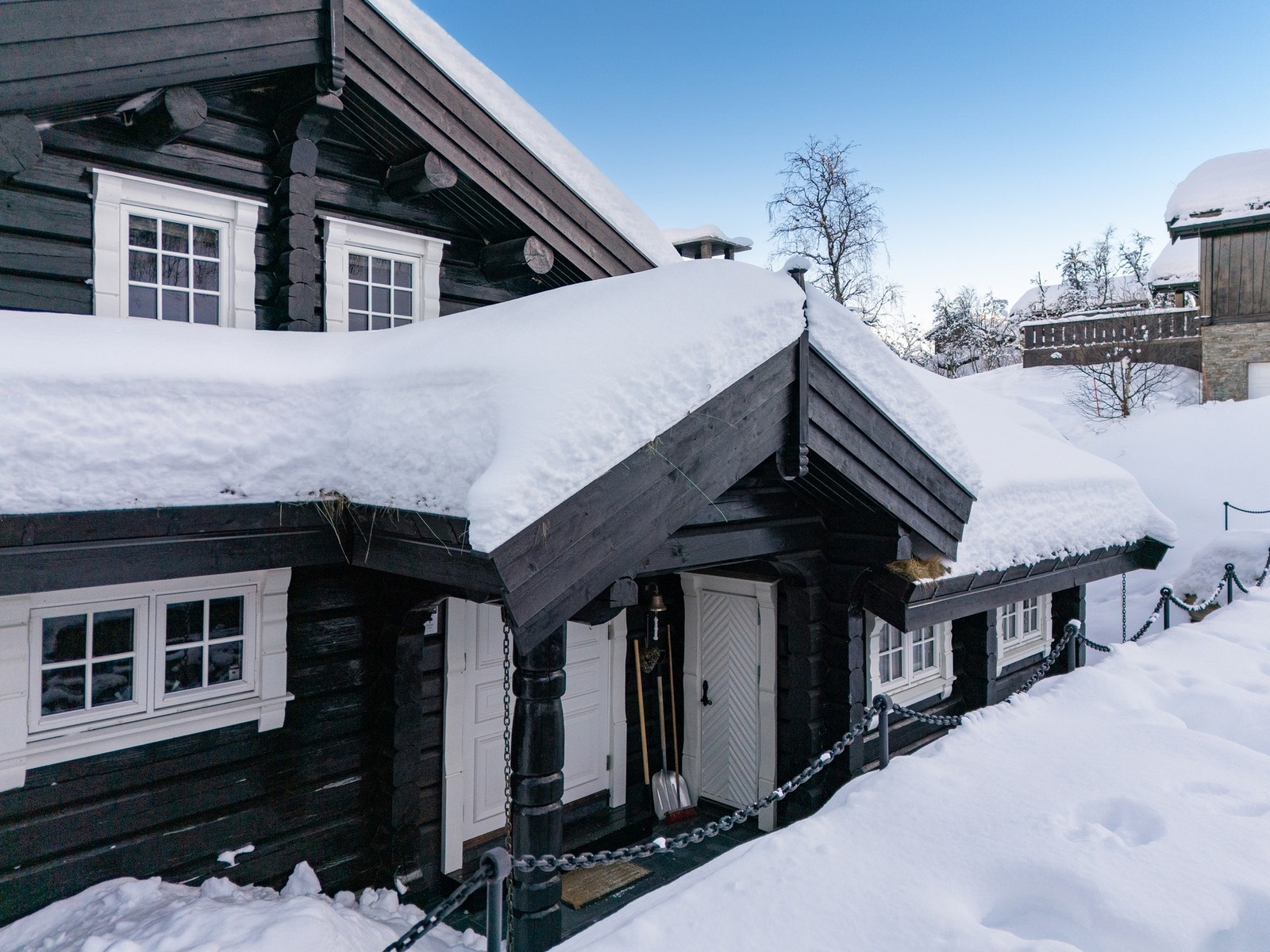 Overbygget inngangsparti Galleribilde