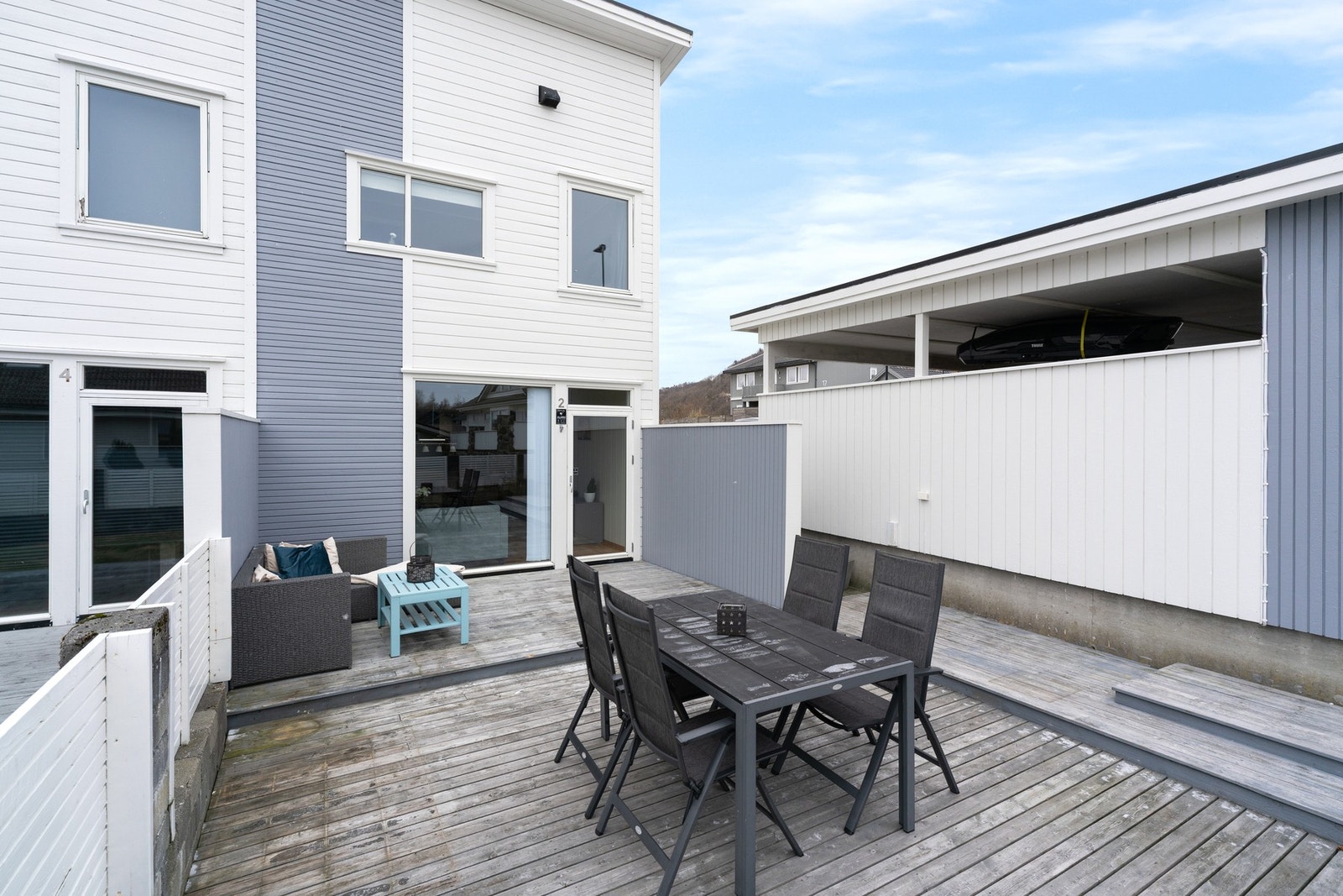 Uteområdet har god plass til diverse planter. Galleribilde