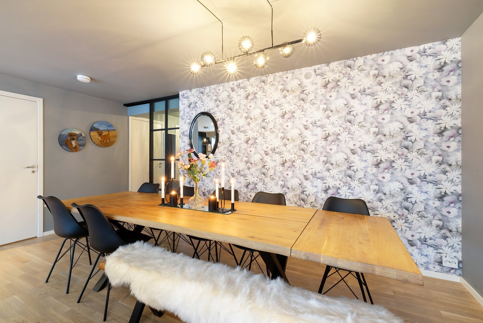 Spisestue. Galleribilde