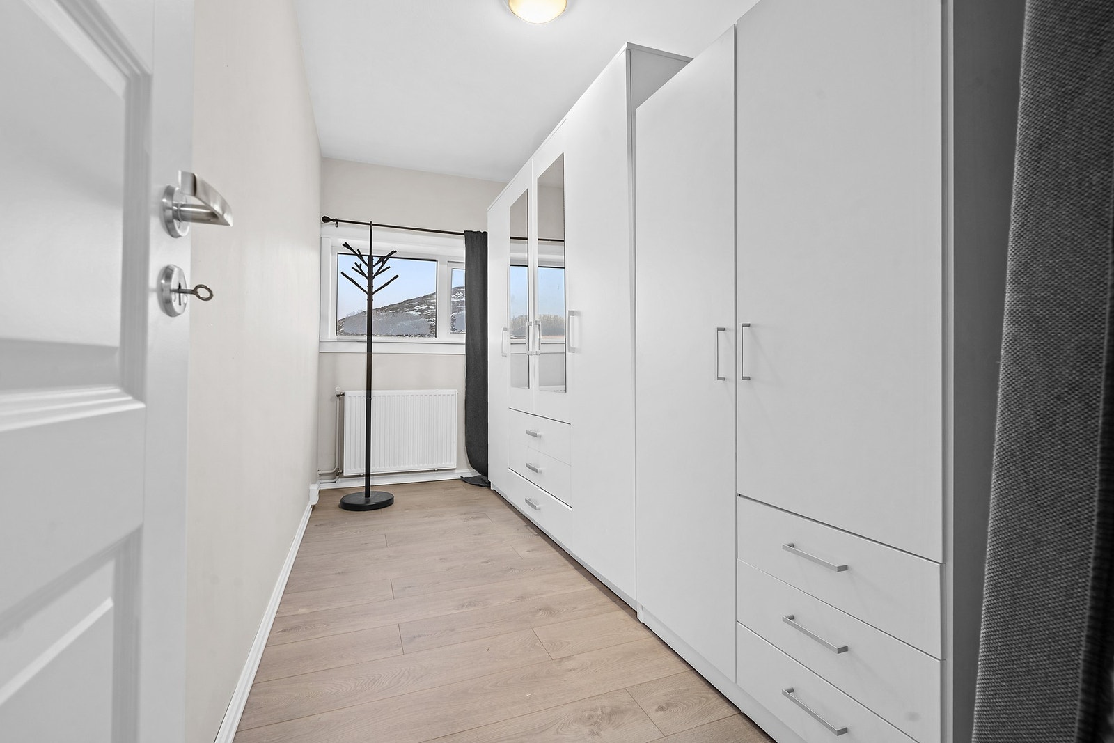 Soverom (benyttet som garderoberom) Galleribilde