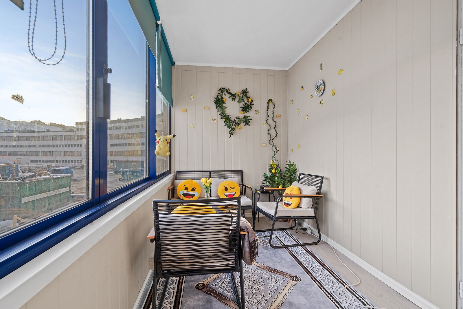 Innglasset balkong Galleribilde