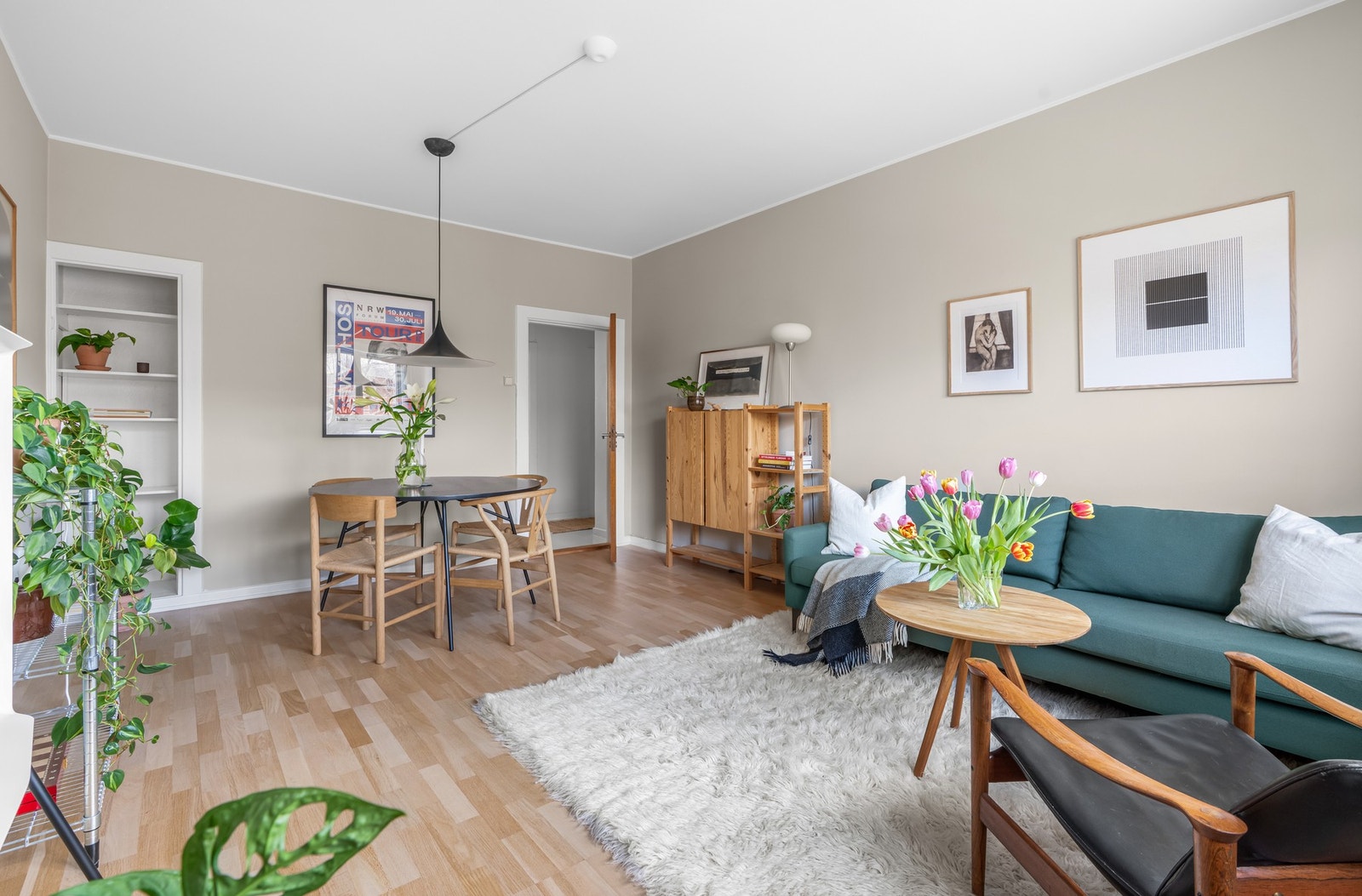 Rommet har en fin arealutforming og gir flere møbleringsmuligheter Galleribilde