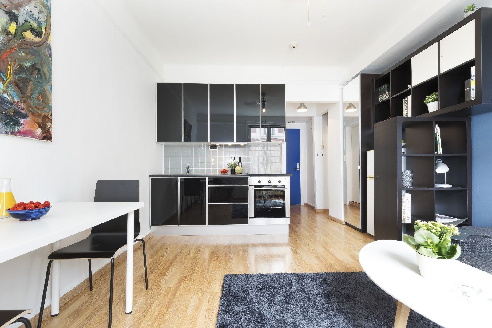 Stue med åpen kjøkkenløsning Galleribilde