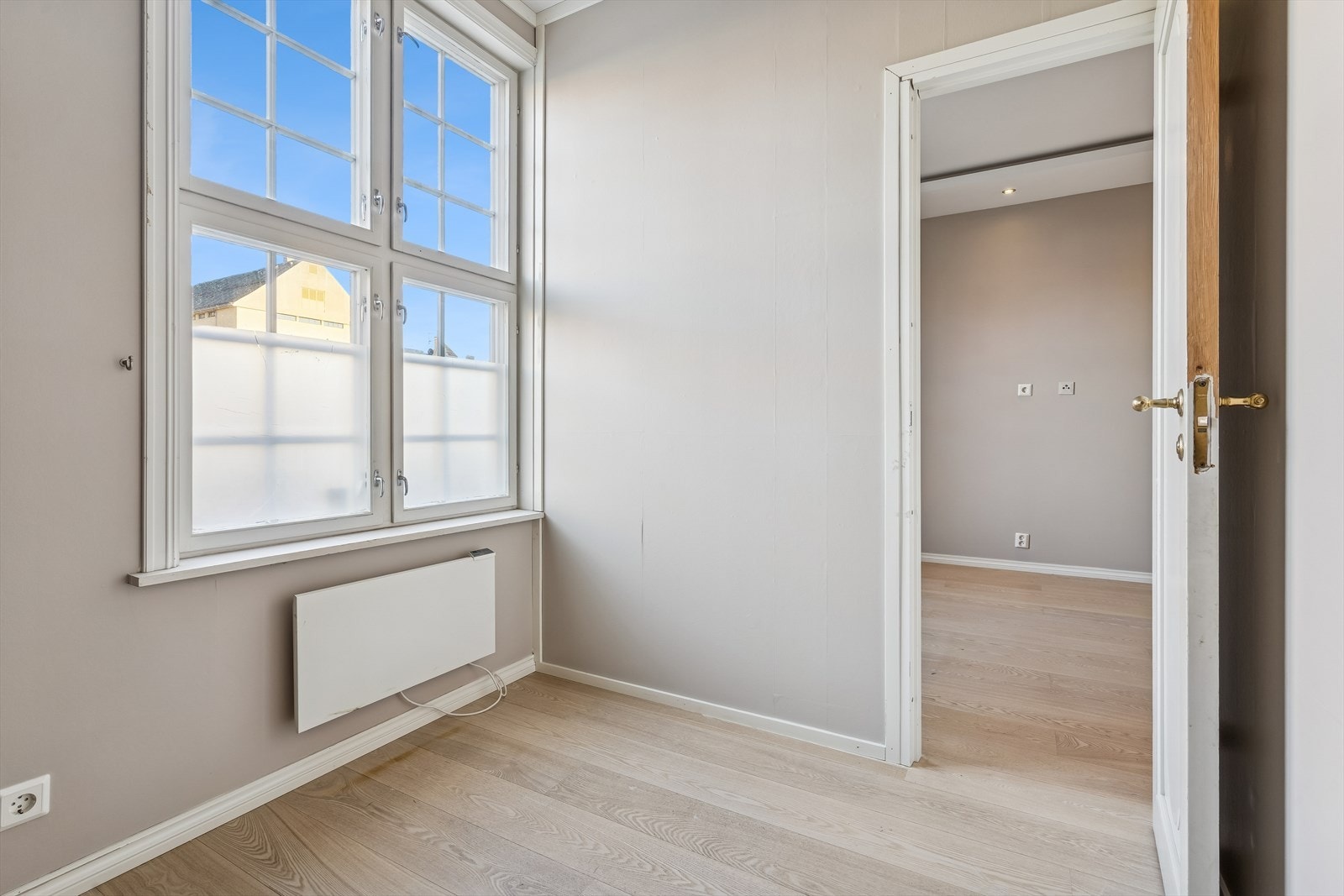 Det andre soverommet er på 5m² og har plass til dobbeltseng og garderobeskap. Galleribilde