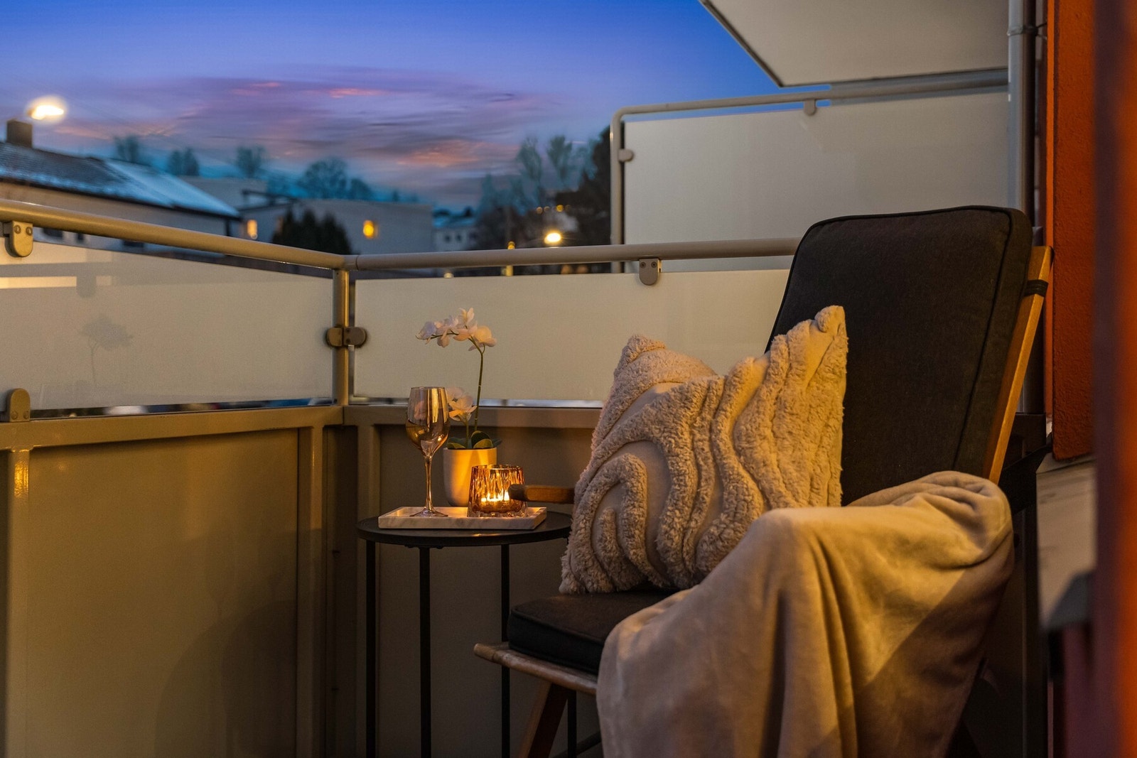 et deilig uteområde som forlenger oppholdsrommet på varme dager. Galleribilde