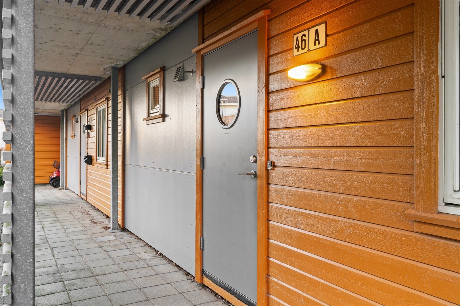 Overbygget inngangsparti. Galleribilde