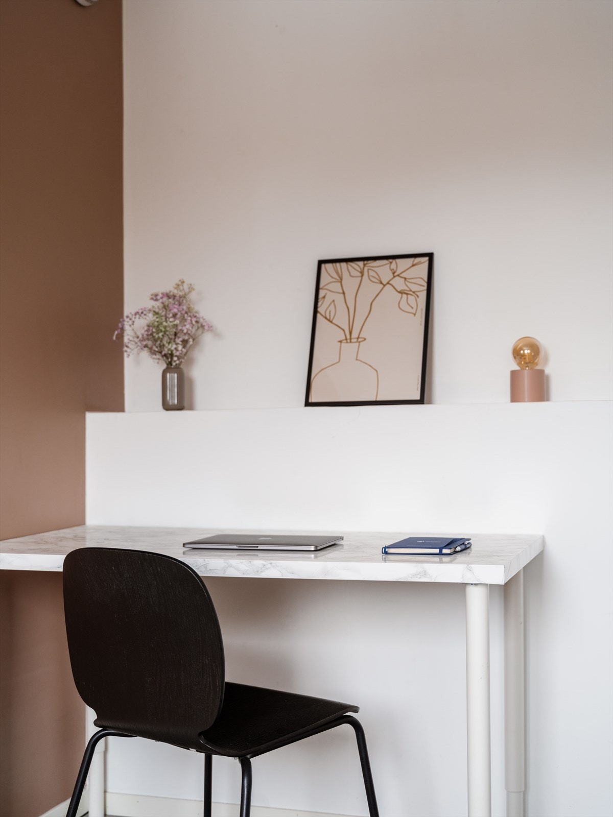 Praktisk for studenter eller for deg som har hjemmekontor! Galleribilde