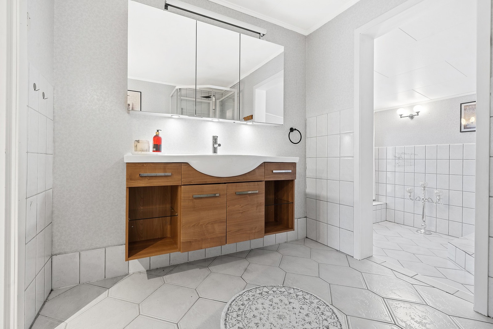 Romslig Baderom Galleribilde