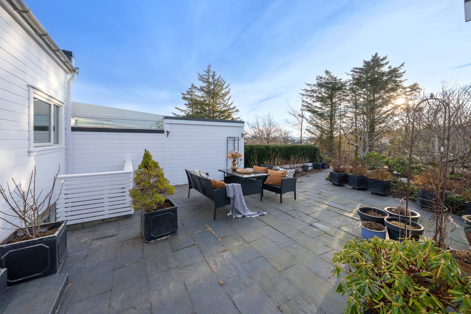 Det er laget vannkran på denne siden for vanning av planter om sommeren. Galleribilde