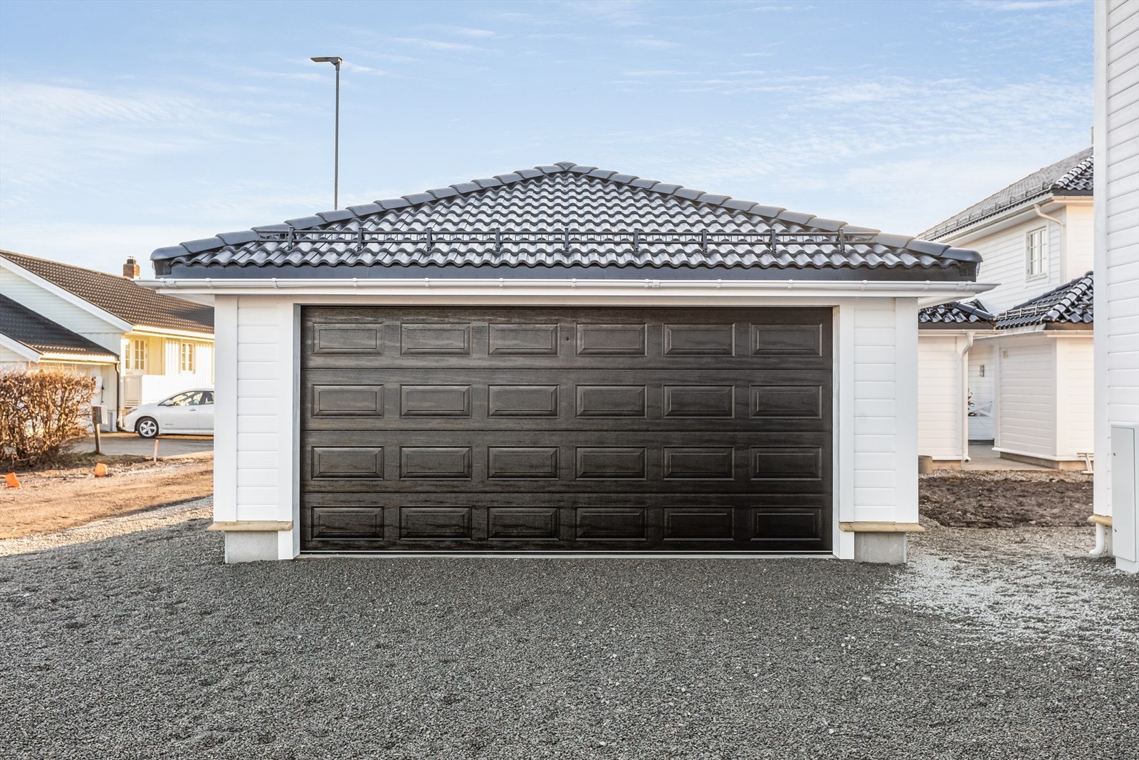Dobbel garasje kan leveres som tilvalg. .jpg Galleribilde
