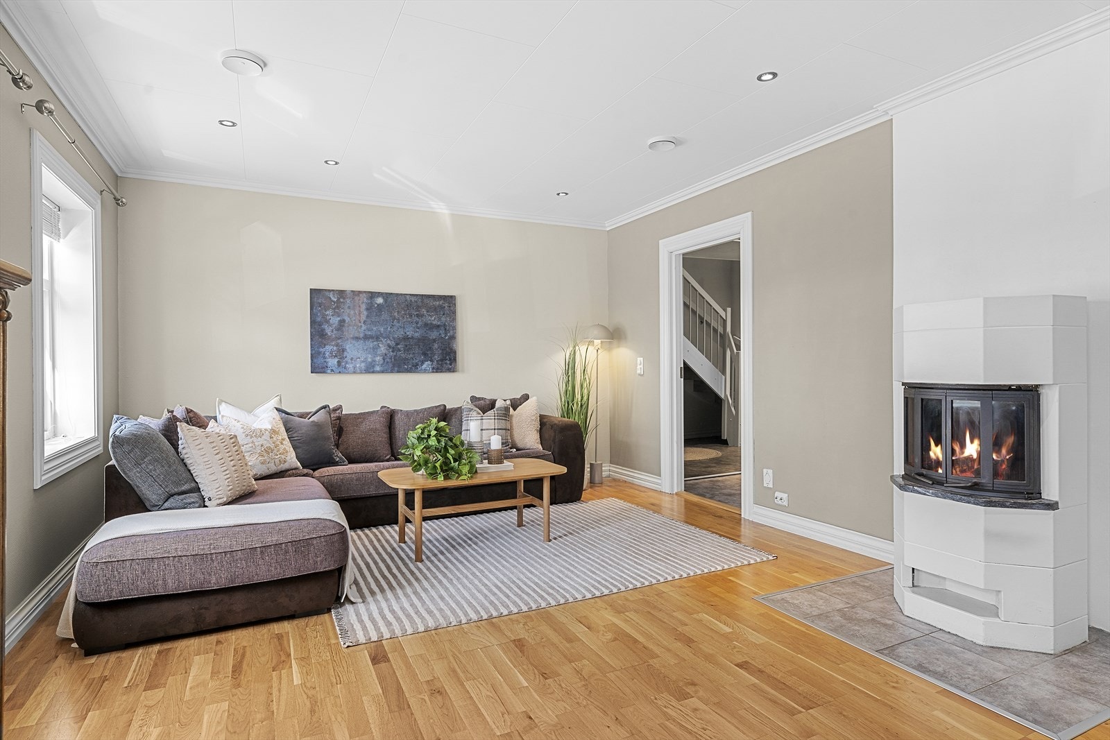 Lys og innbydende stue Galleribilde