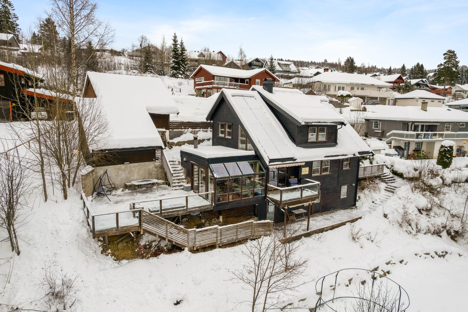 Velkommen innom til denne særpregede boligen med flott utsikt! Galleribilde