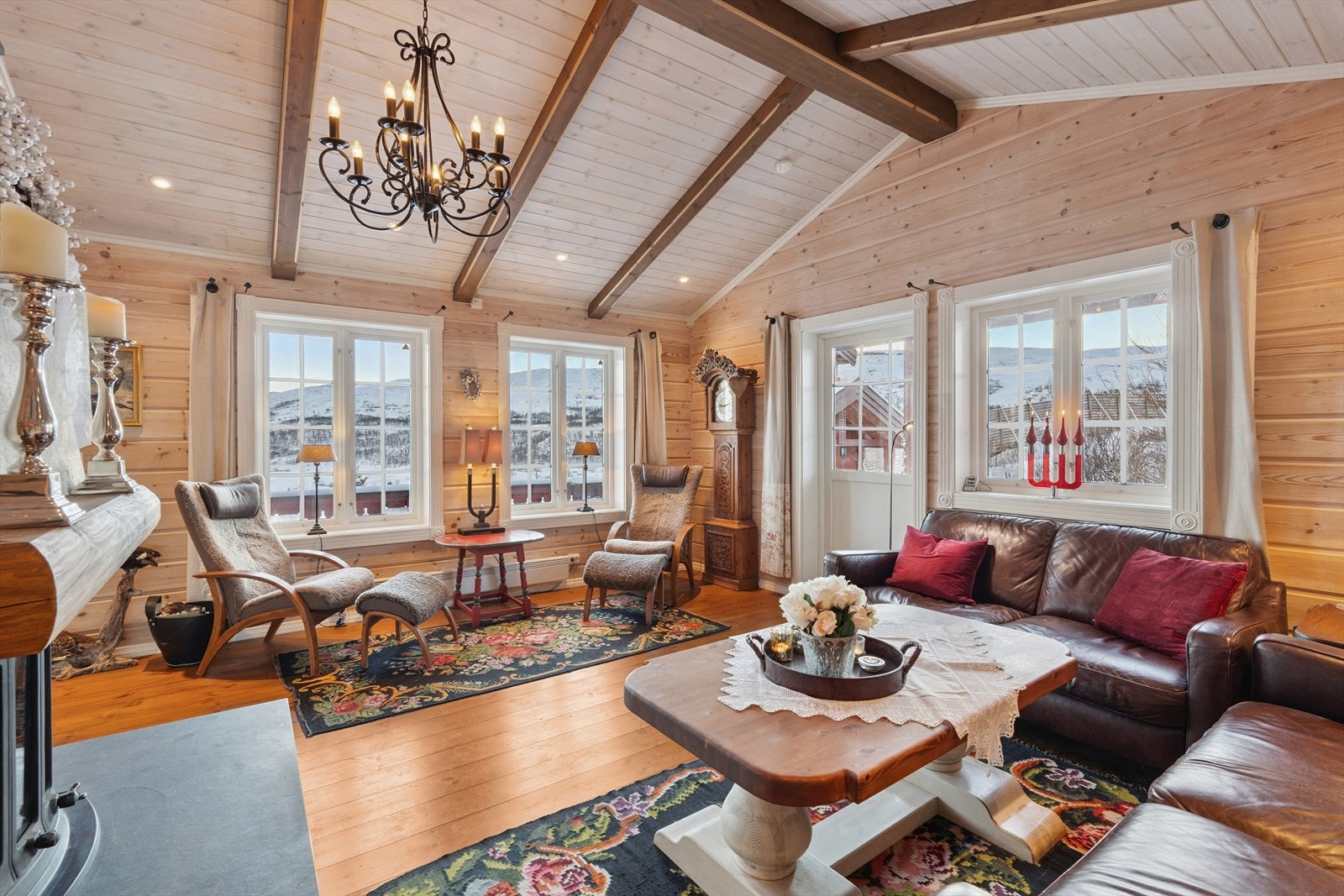 Her er det familievennlig og romslig med god plass til både store og små! Galleribilde