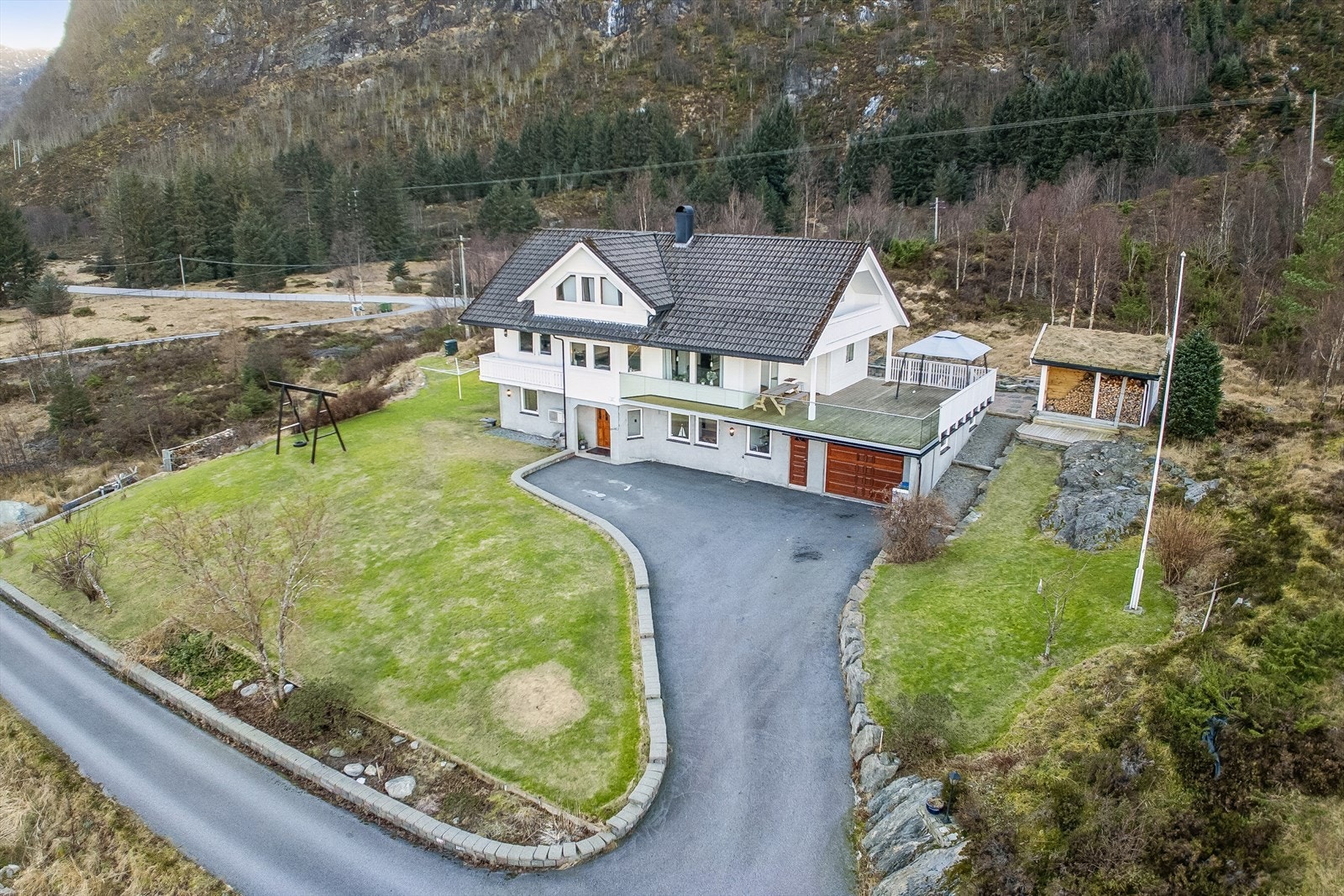 Velkommen til Seljevegen 1211! Galleribilde