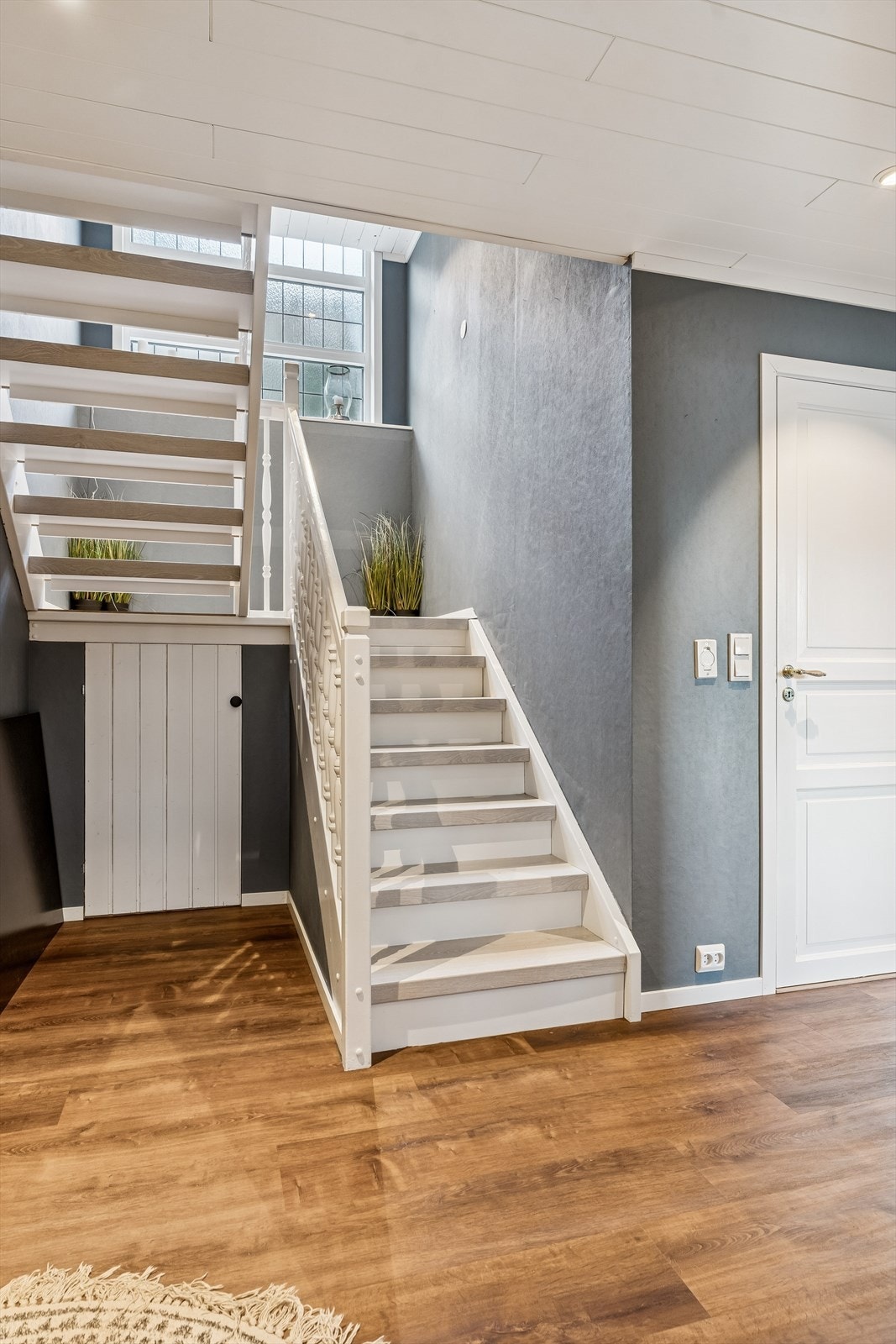 Gang underetasje. Det er utarbeidet skredrapport i området der eiendommen ligger. Konklusjon av skredrapport er at det er ingen løsneområder for skred Galleribilde