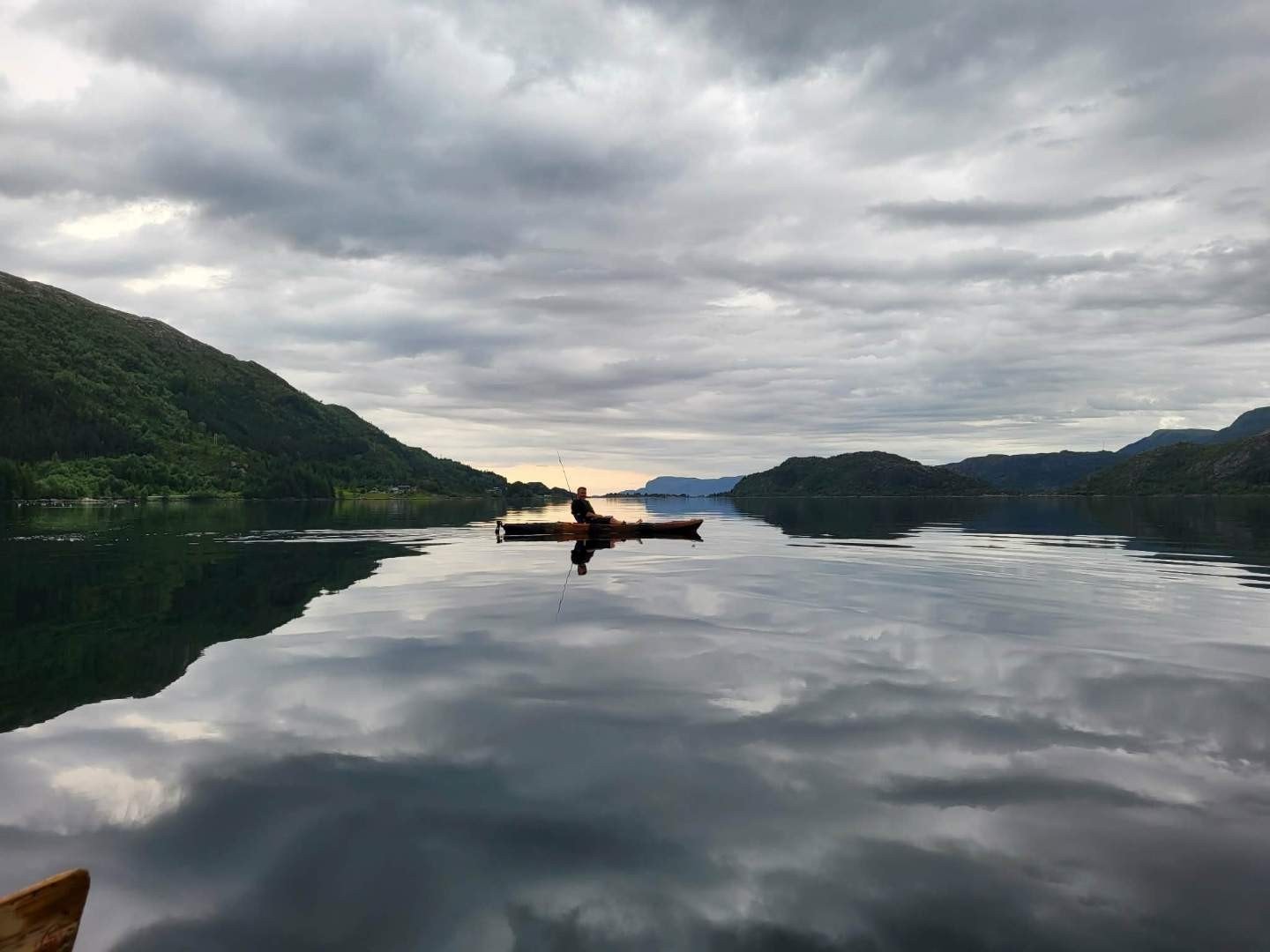 Vindstille dager på fjorden. Selgers private bildet Galleribilde