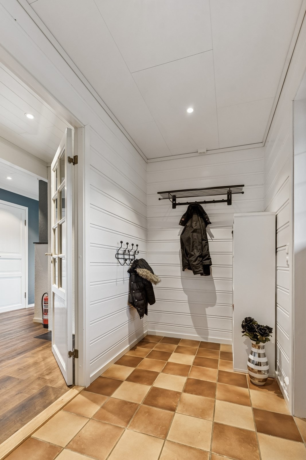 Vindfang og gang med varmekabler Galleribilde