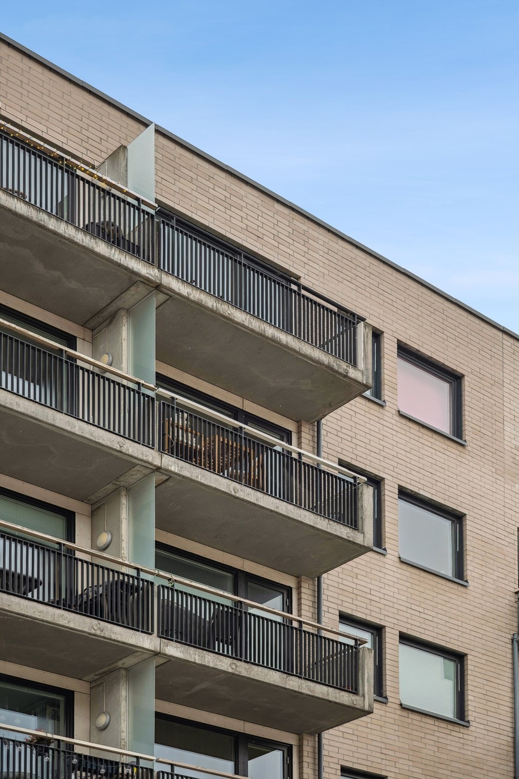 Leiligheten ligger til i 5.etg og har en god intern beliggenhet. Galleribilde