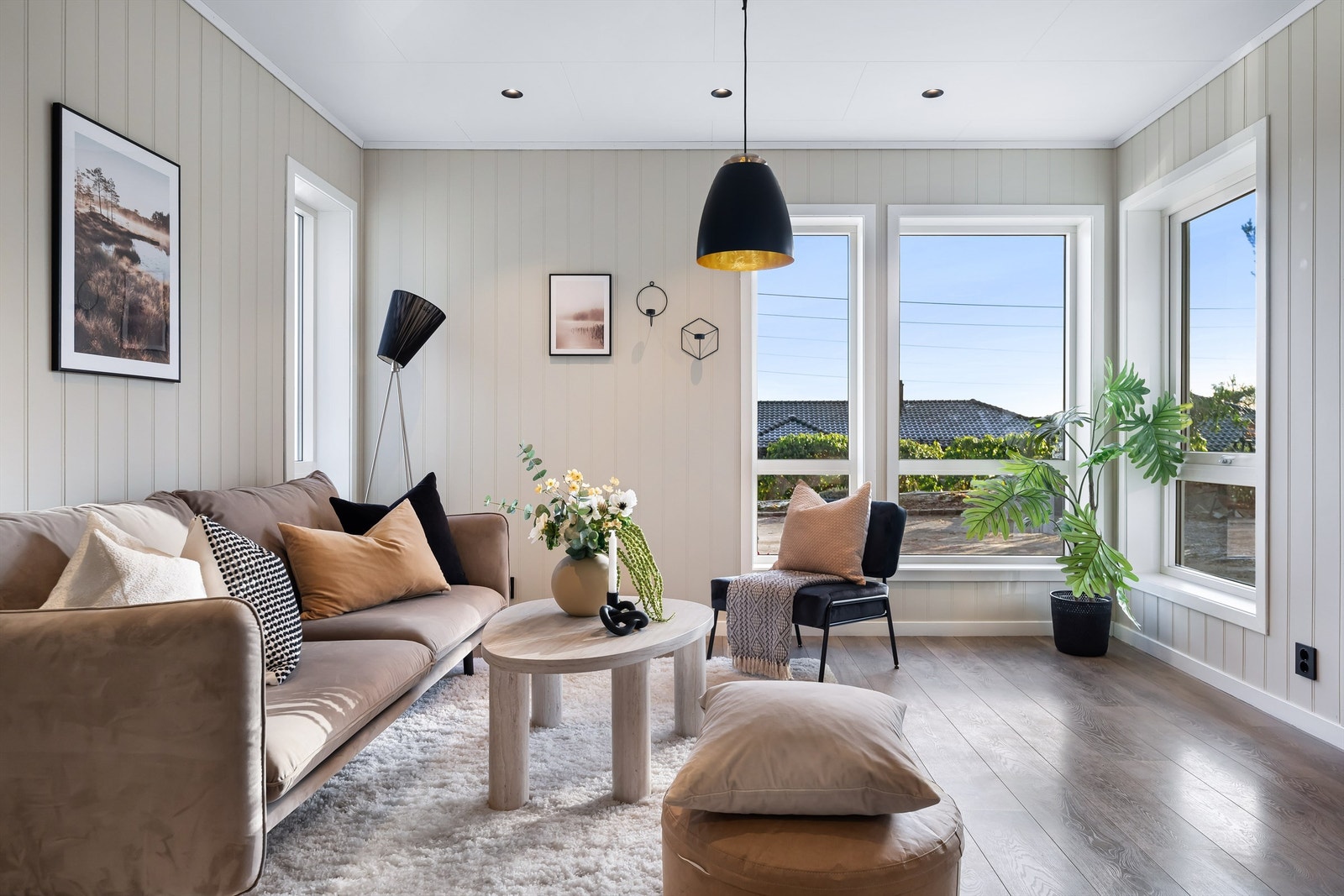 Koselig hjørne av stuen hvor det er naturlig å ha sofagruppe Galleribilde