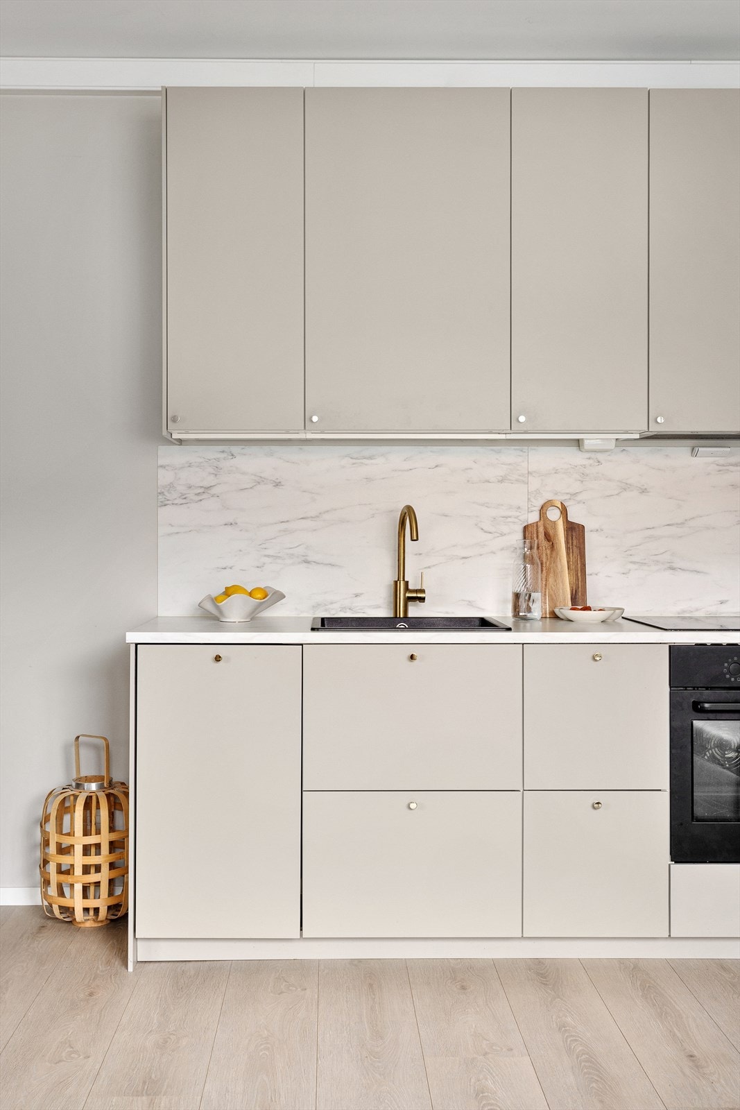 Lekkert IKEA-kjøkken fra 2024, montert av Montera. Galleribilde