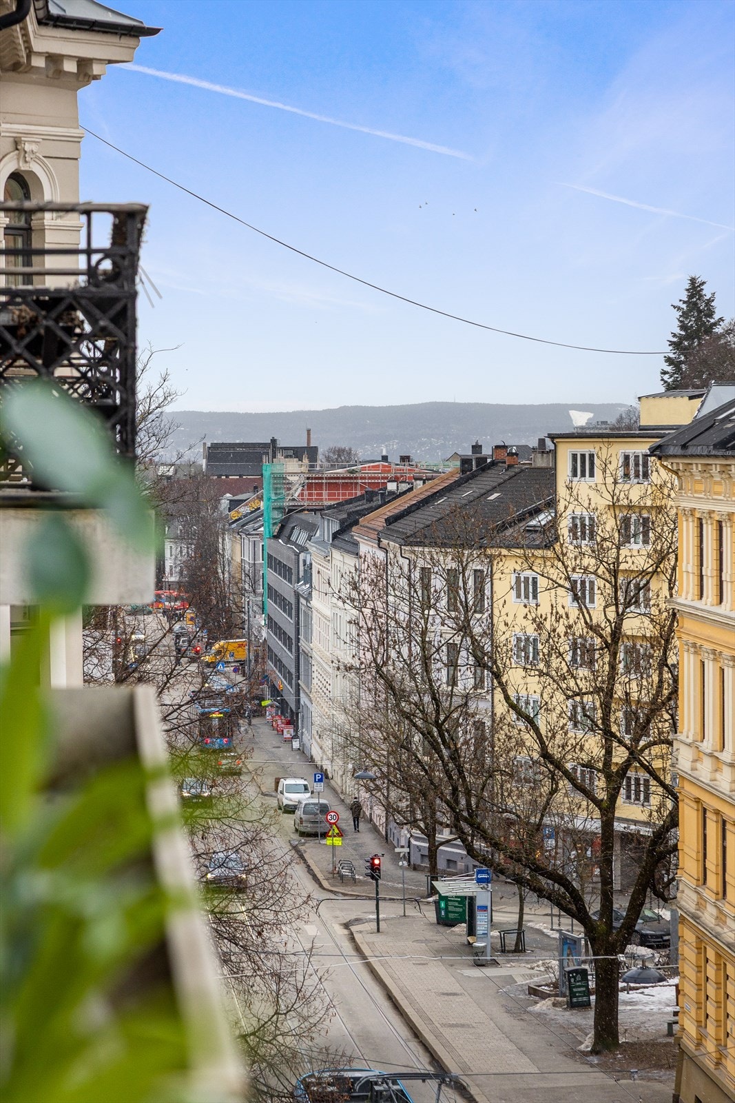 Idyllisk utsyn over nabolaget. Galleribilde
