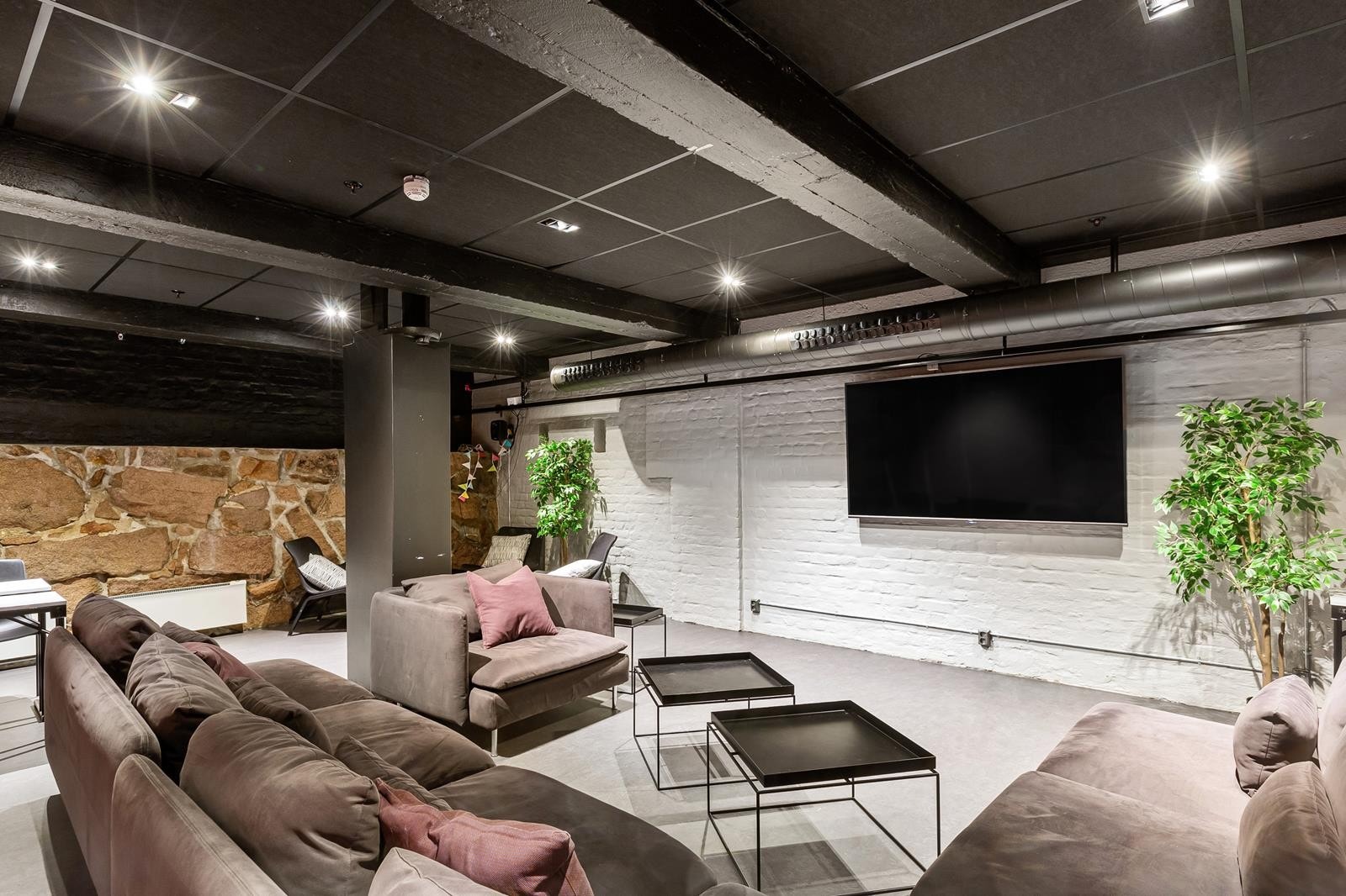 I studio kan du se film med venner. Galleribilde