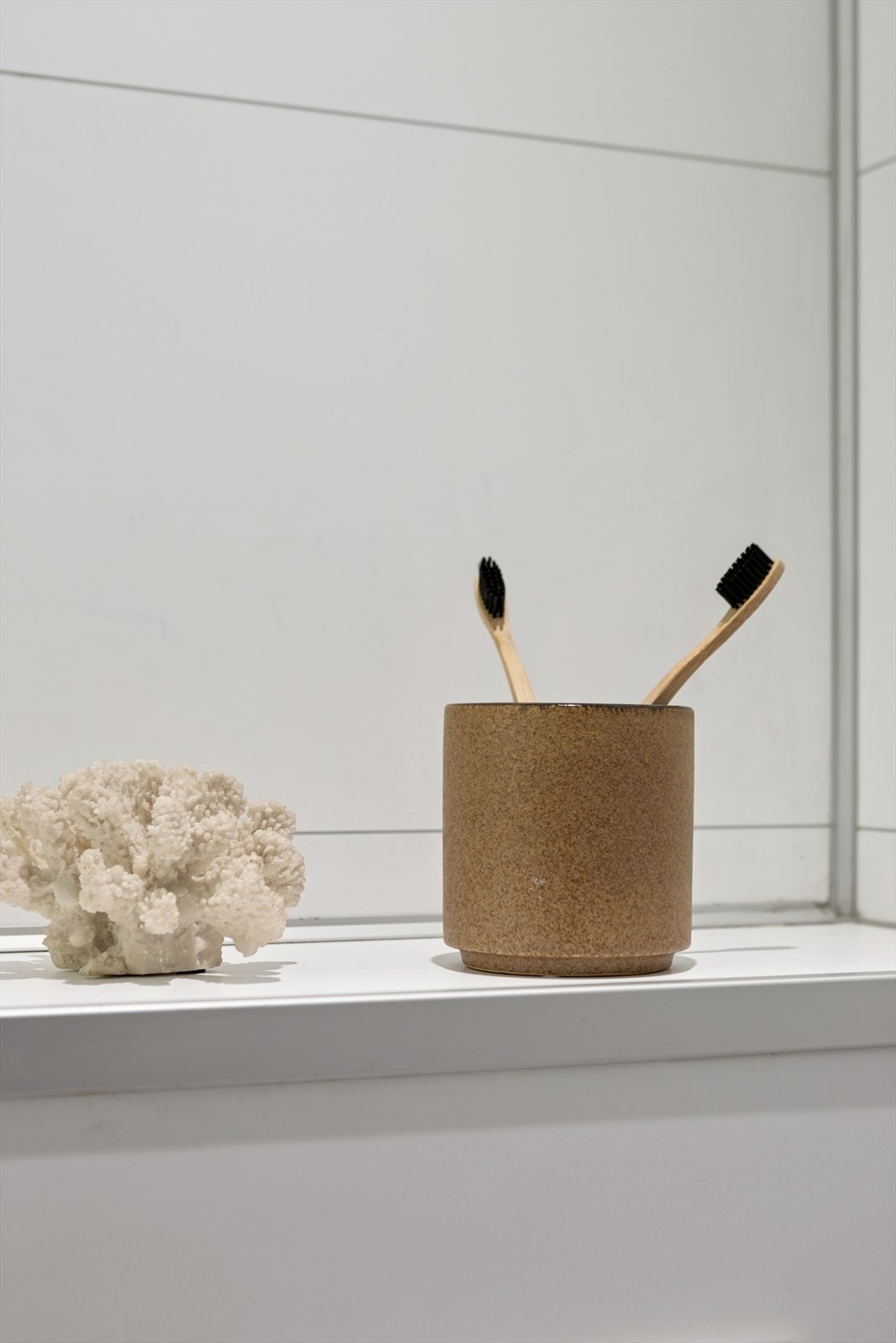 Badet er utstyrt med varmekabler i gulv, noe som gir økt komfort i hverdagen. Galleribilde