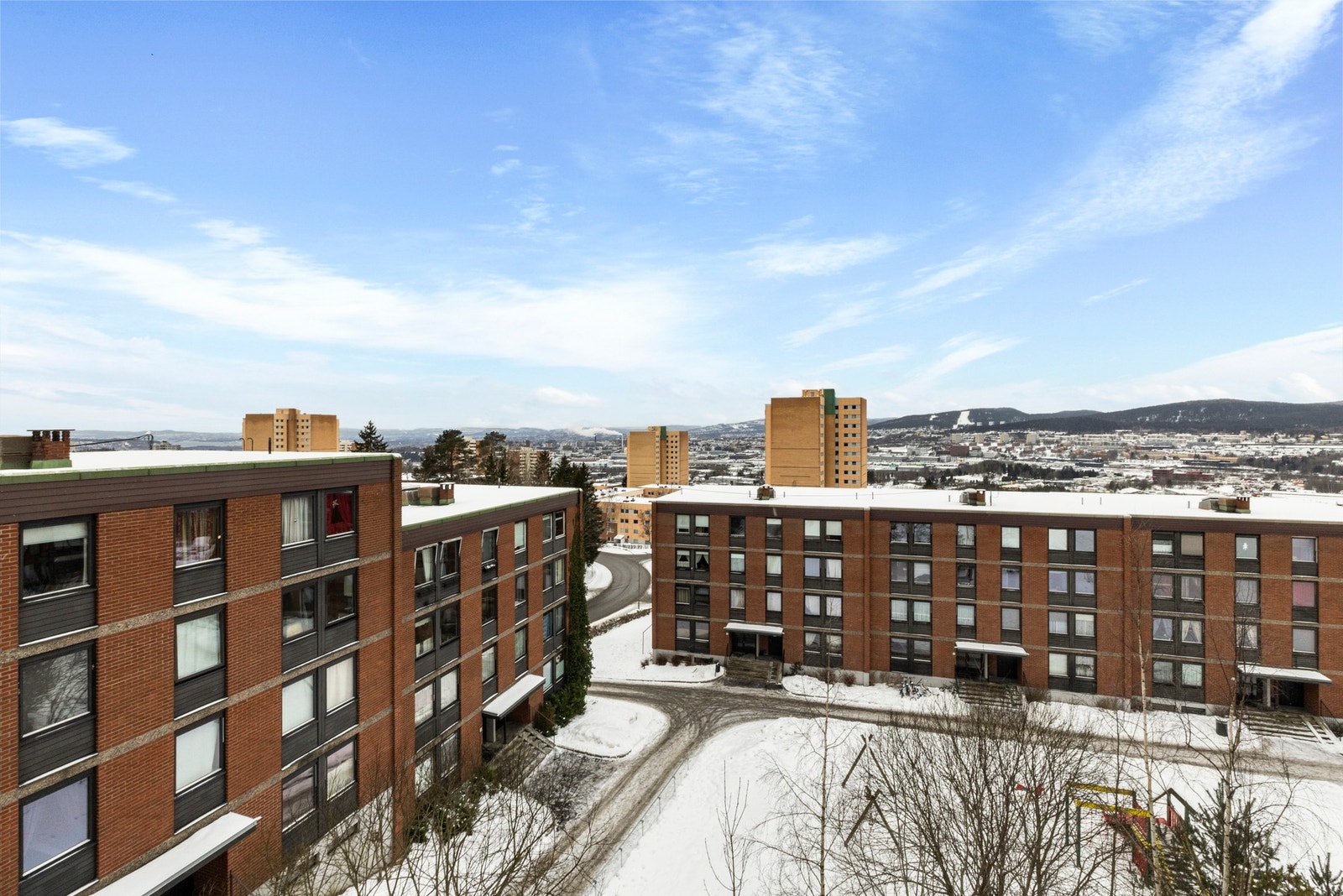 Her får du gode solforhold med kveldssol og nydelig utsikt Galleribilde