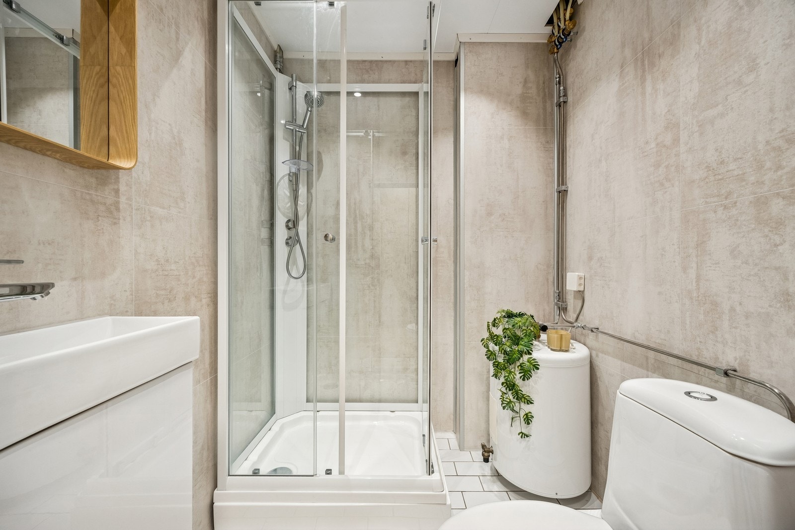 Lyst og delikat bad. Galleribilde