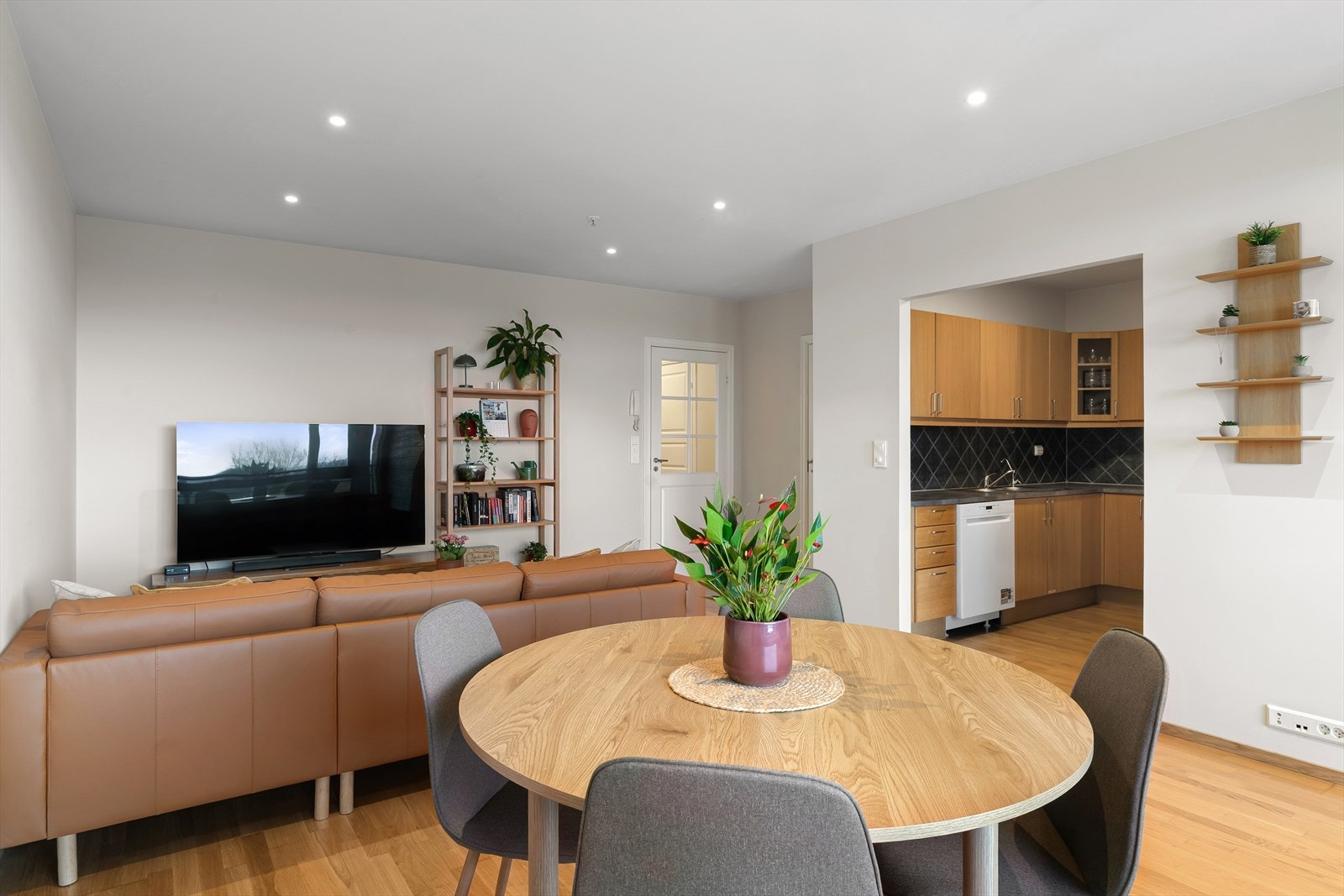 Stue som er enkel å møblere Galleribilde