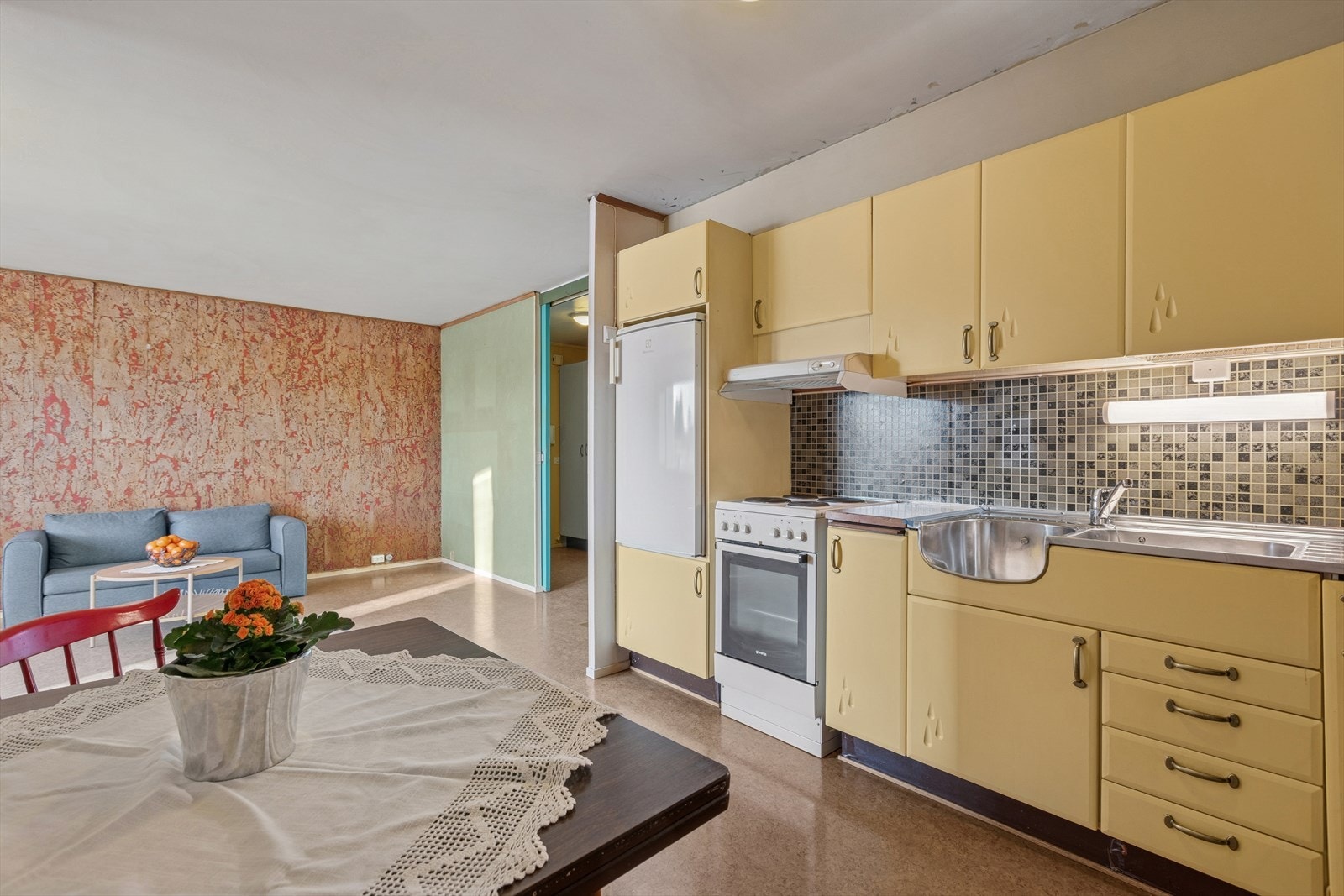 Mulighet for spisebord ved kjøkkenet. Galleribilde