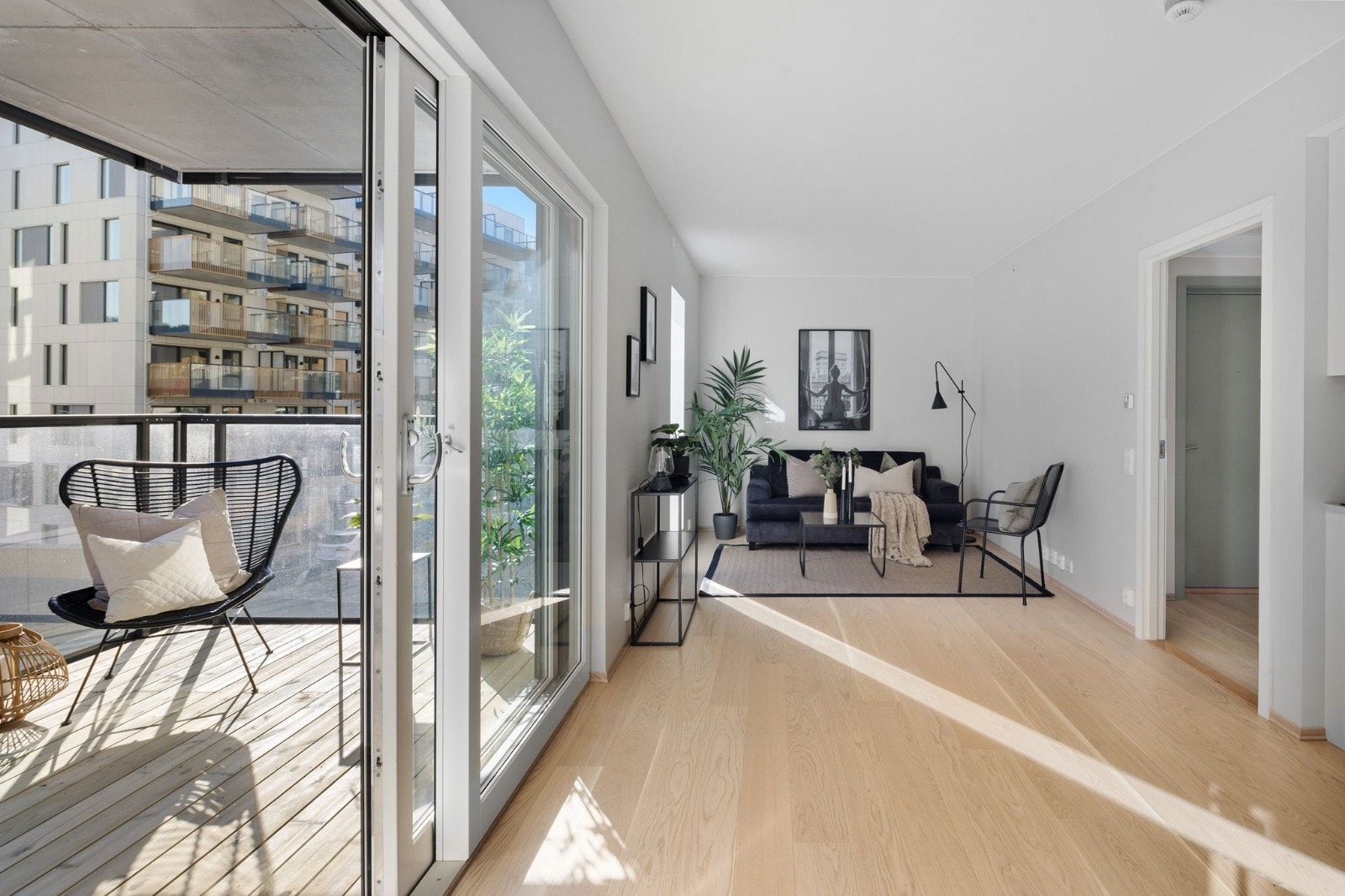 Utgang til balkong på ca. 14 kvm. Galleribilde