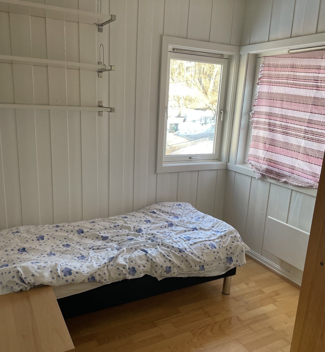 Lite rom Galleribilde